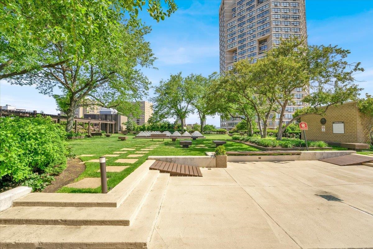 7000 BLVD EAST Unit: 48E