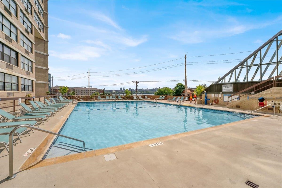 7000 BLVD EAST Unit: 48E