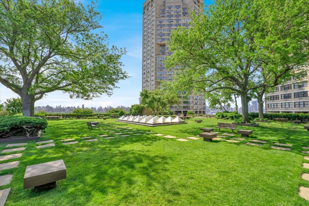7000 BLVD EAST Unit: 48E