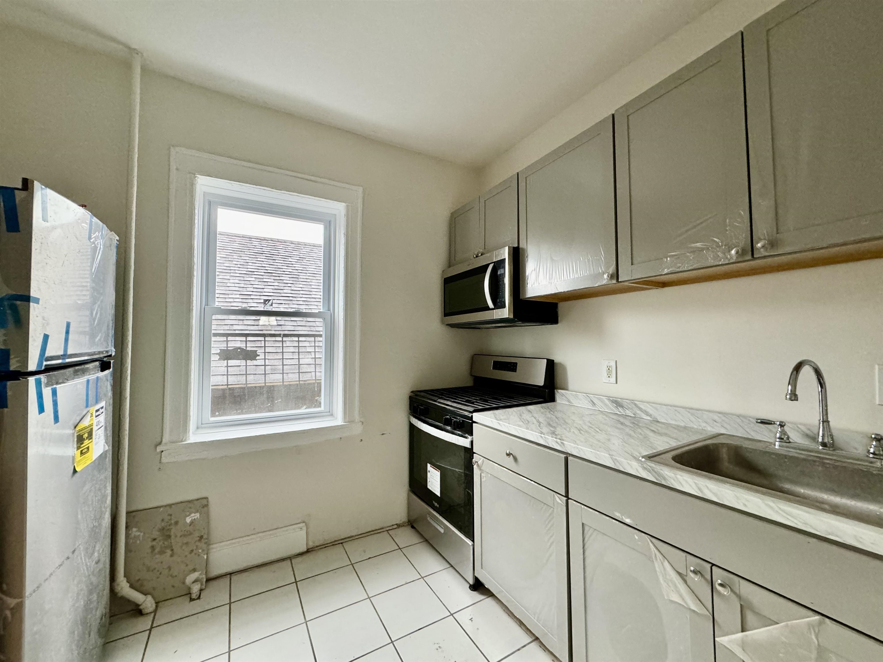 8610 KENNEDY BLVD Unit: 11