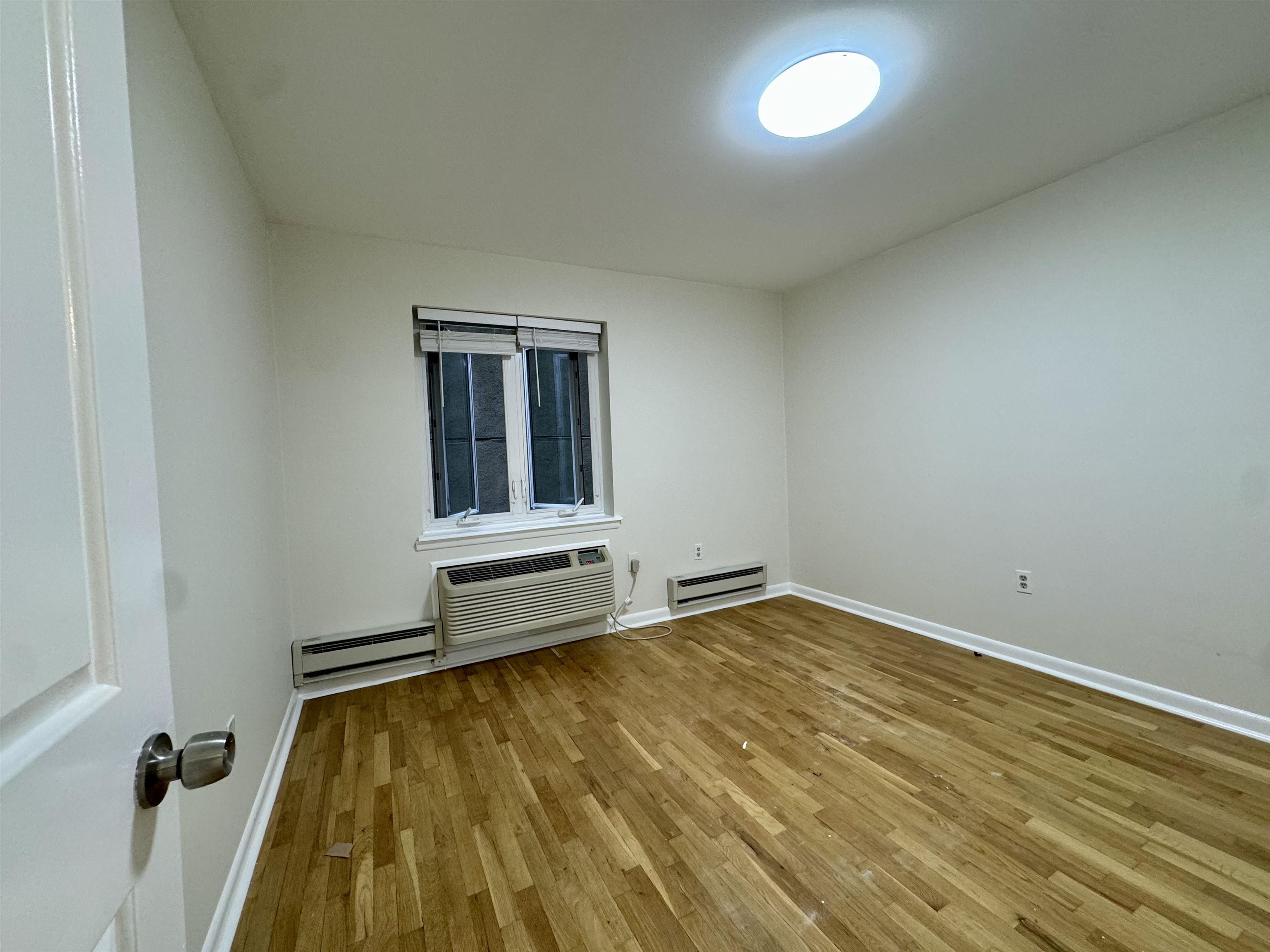 6111 PARK AVE Unit: 2C