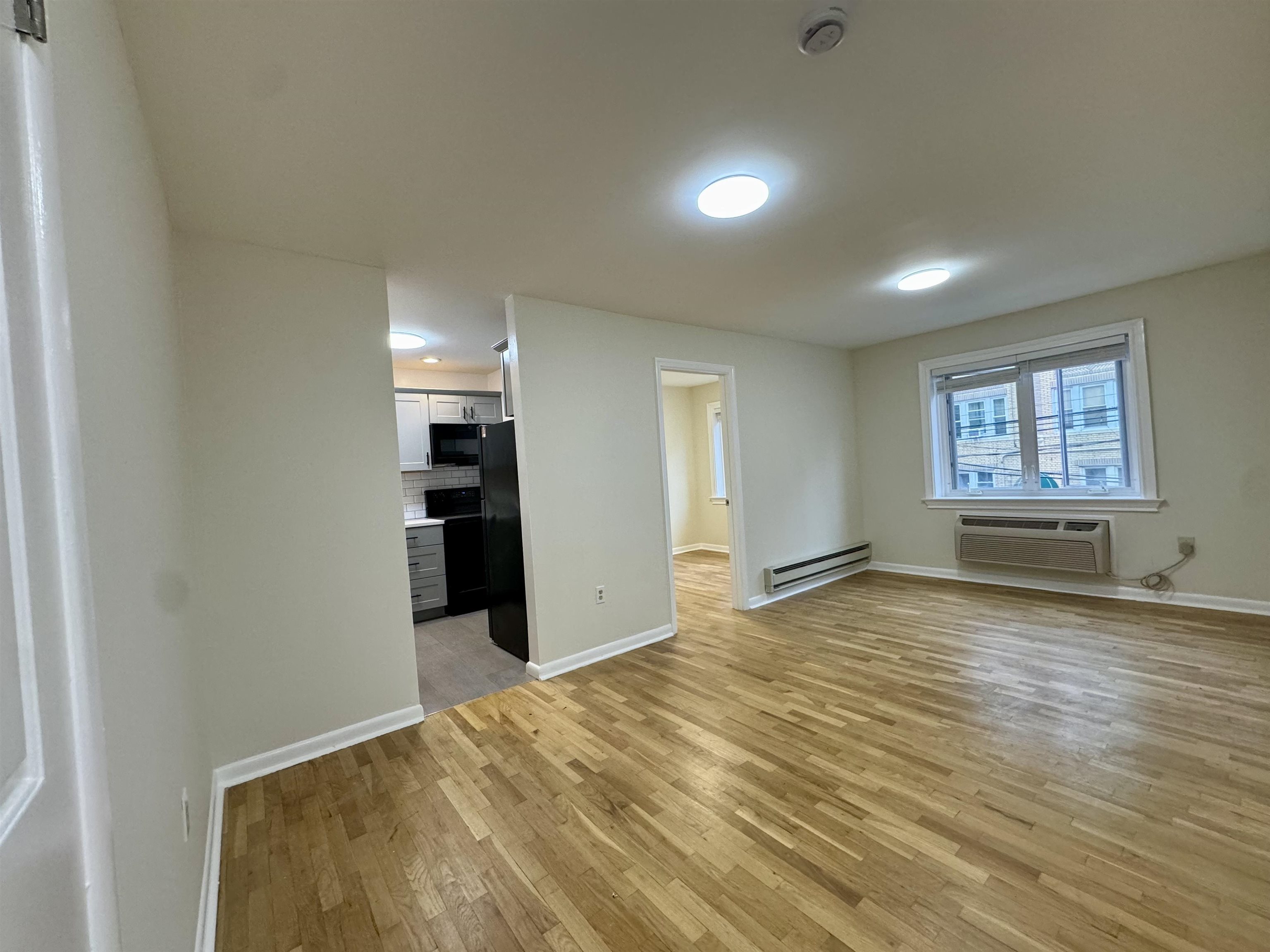 6111 PARK AVE Unit: 2C
