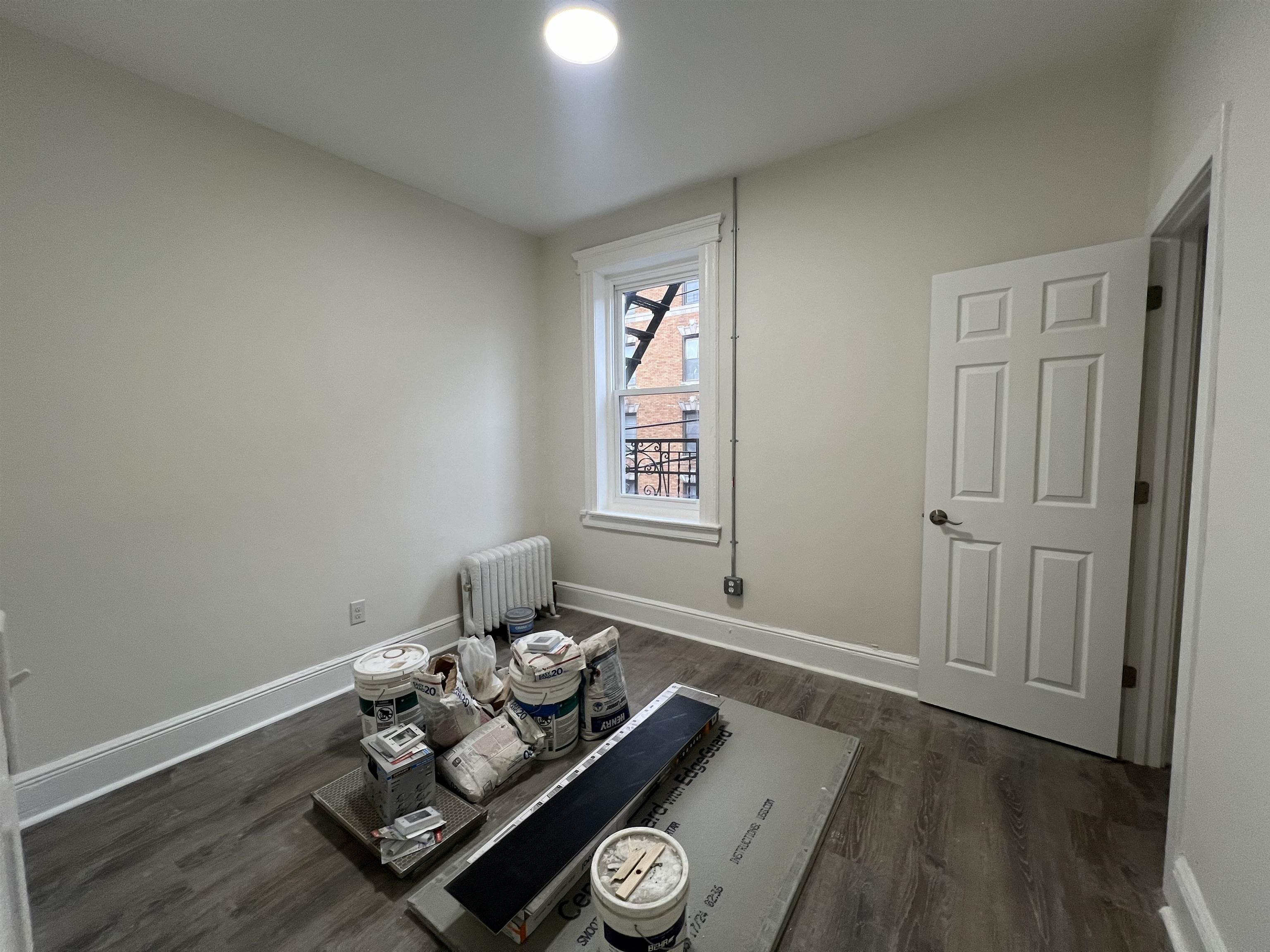 6002 HUDSON AVE Unit: 4