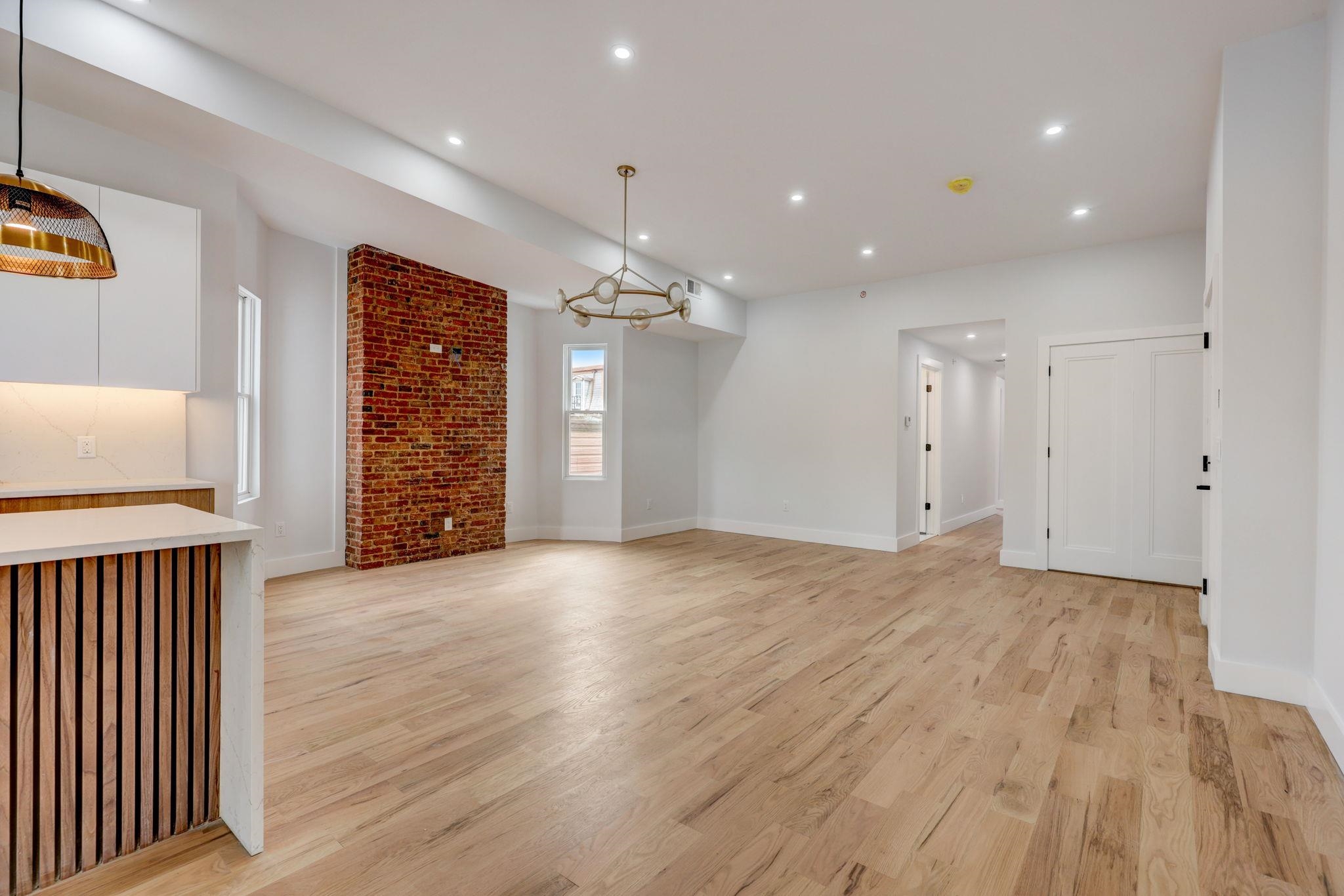 45 BOORAEM AVE Unit: 3