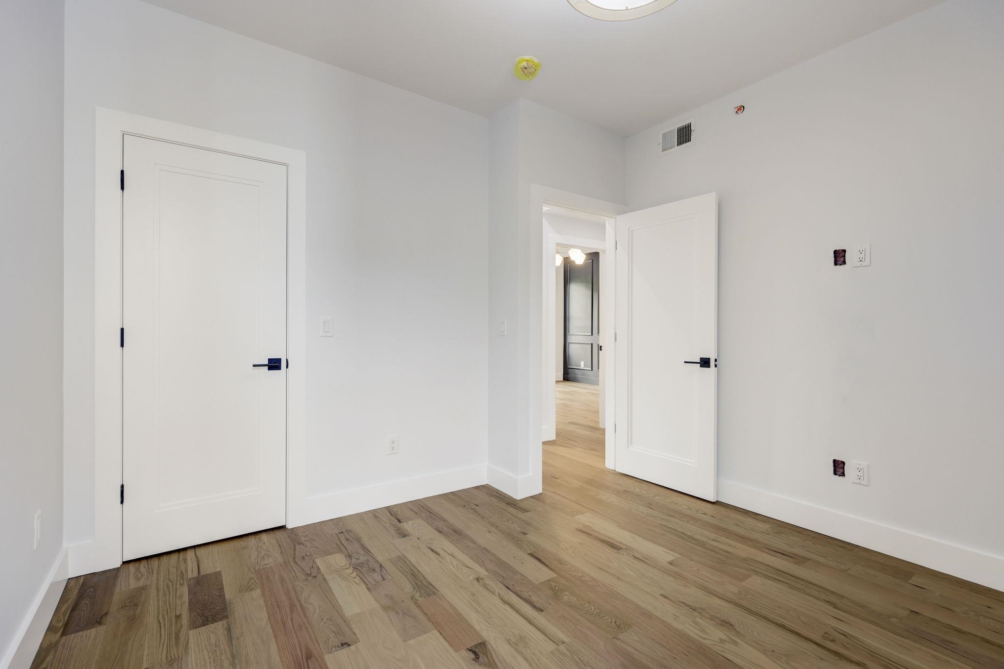 45 BOORAEM AVE Unit: 3