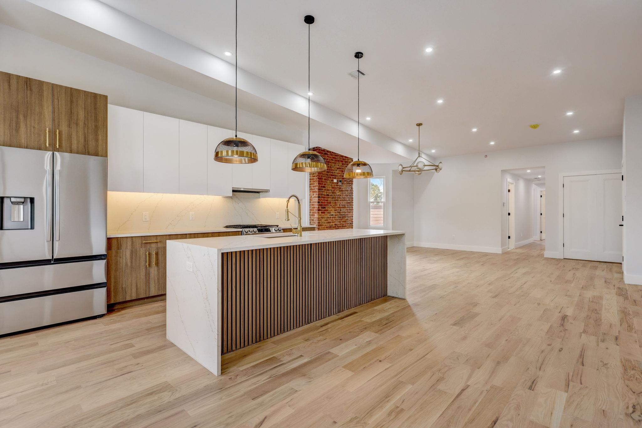 45 BOORAEM AVE Unit: 3