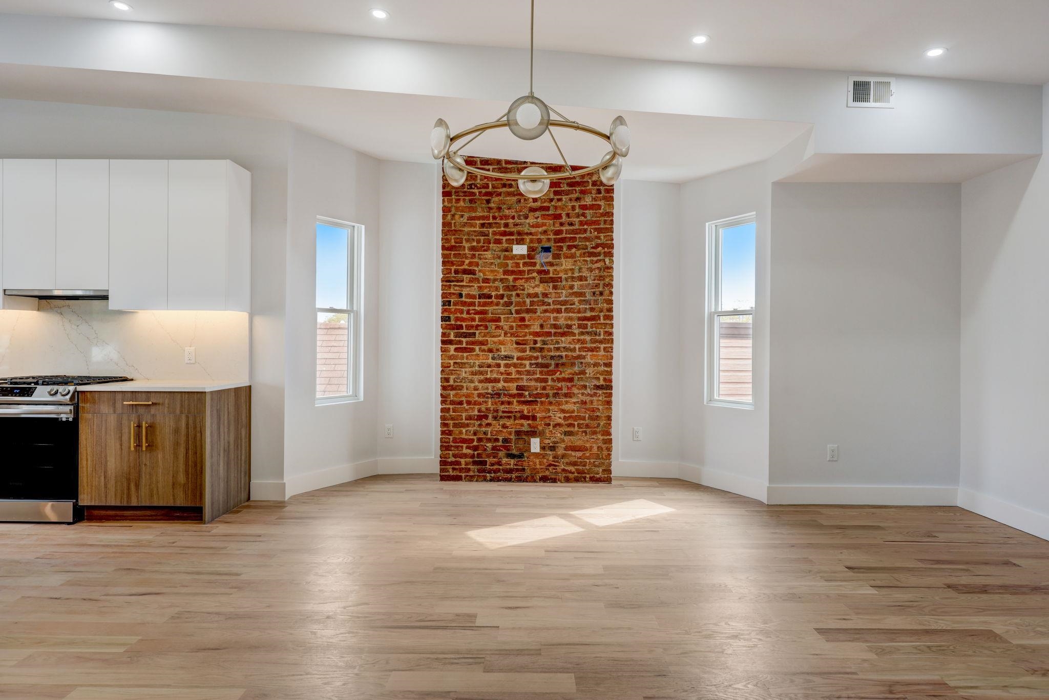 45 BOORAEM AVE Unit: 3