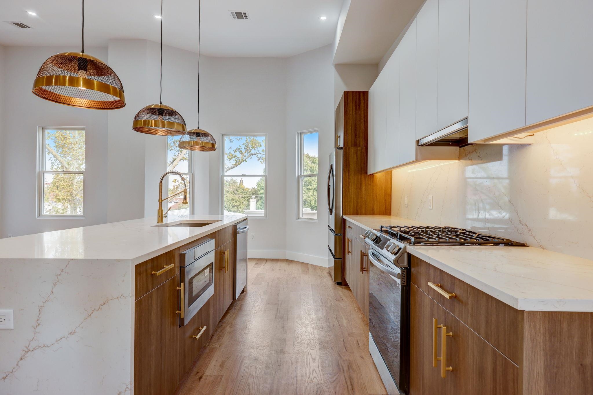 45 BOORAEM AVE Unit: 3