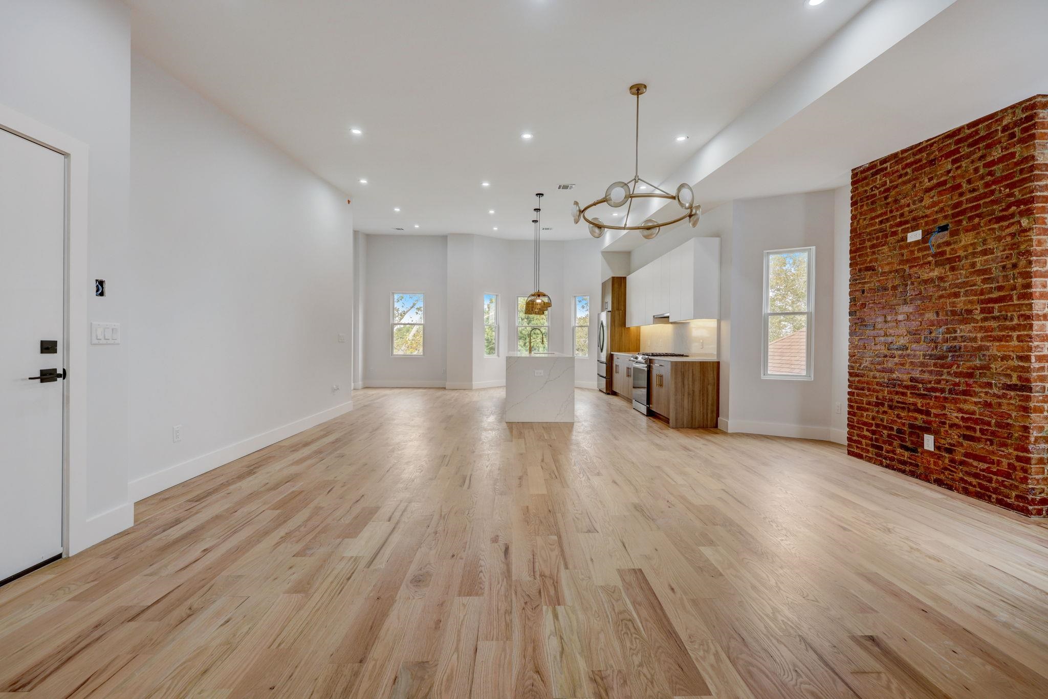 45 BOORAEM AVE Unit: 3