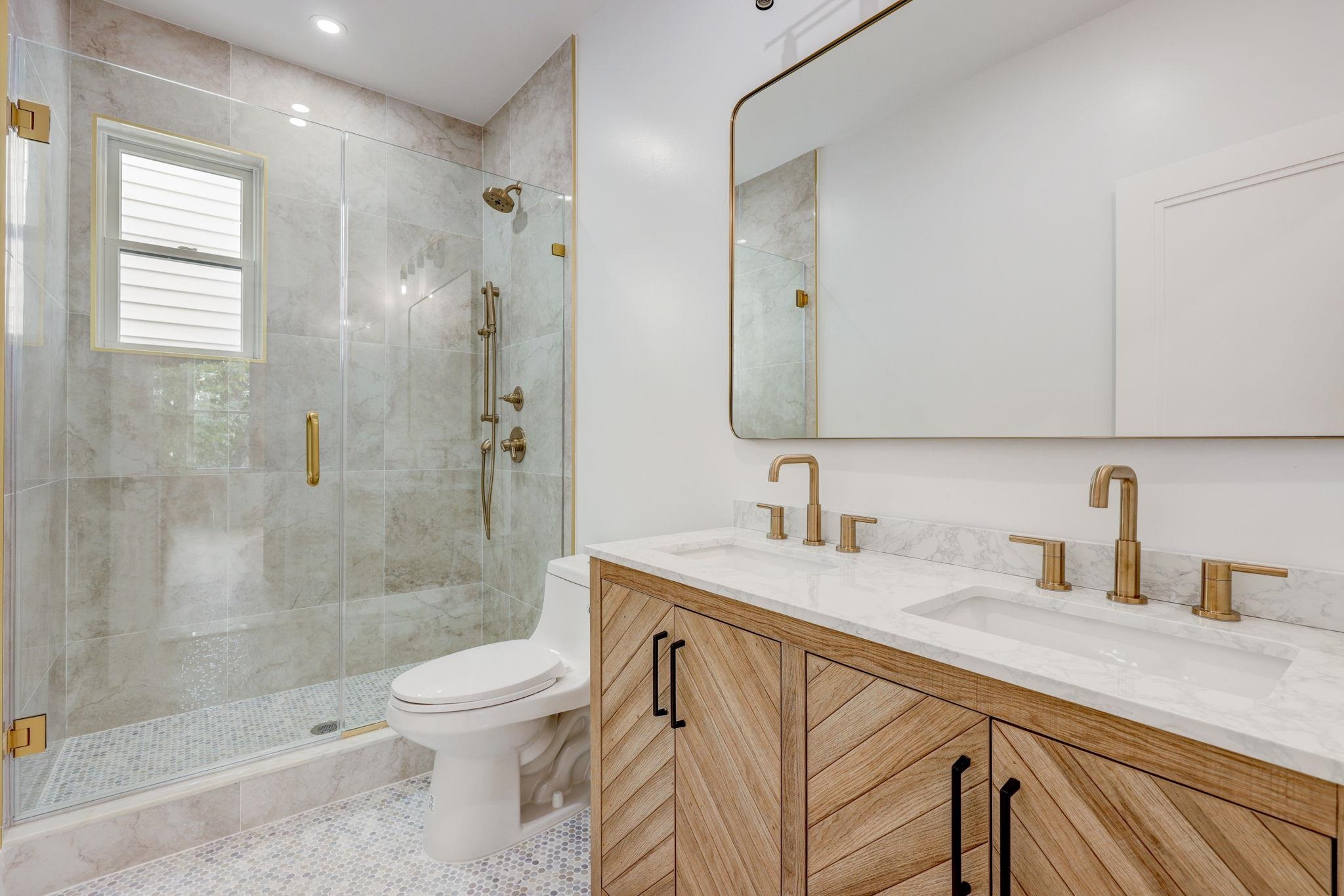 45 BOORAEM AVE Unit: 3