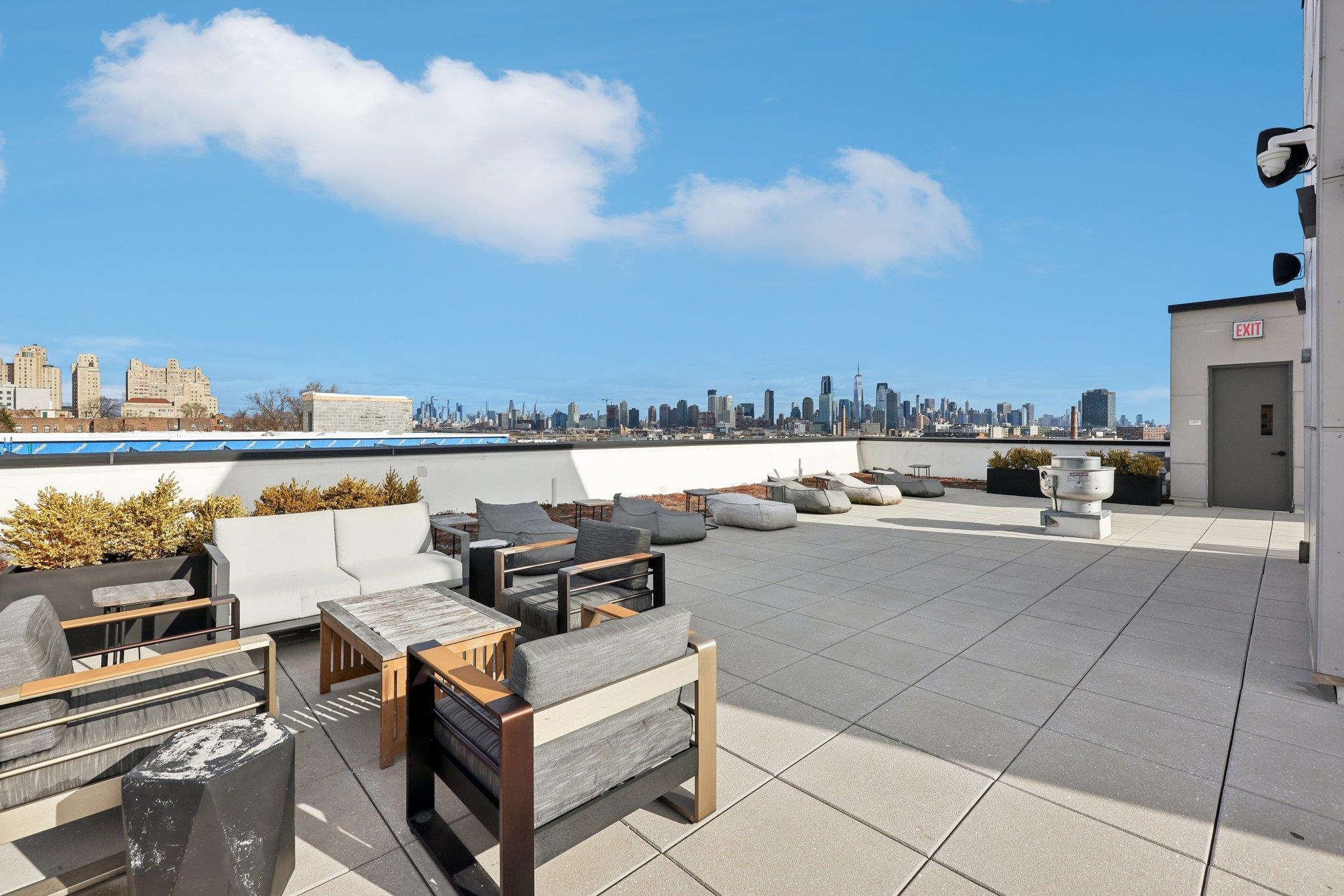 424 ARLINGTON AVE Unit: 505