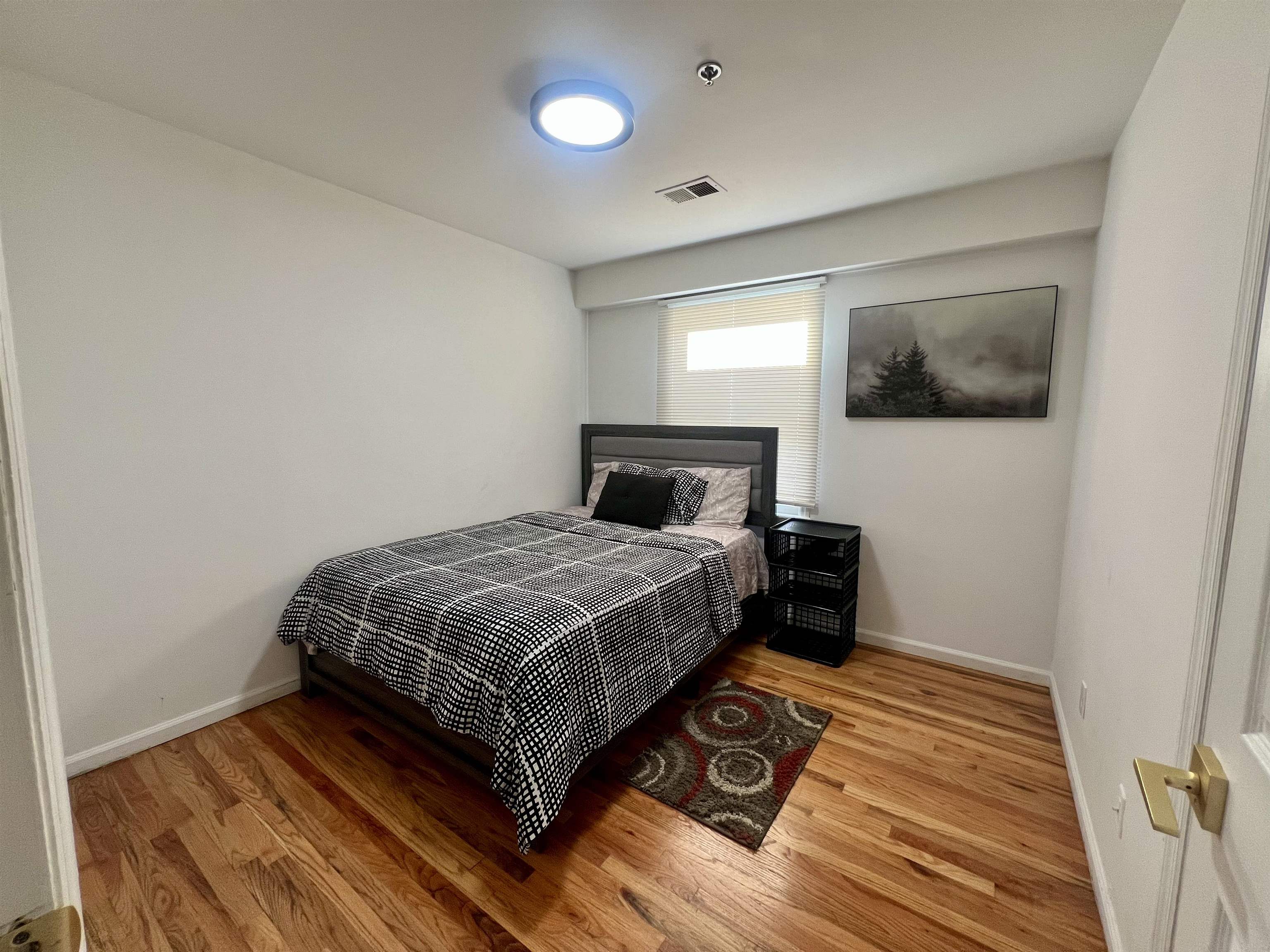 253 TERRACE AVE Unit: 2