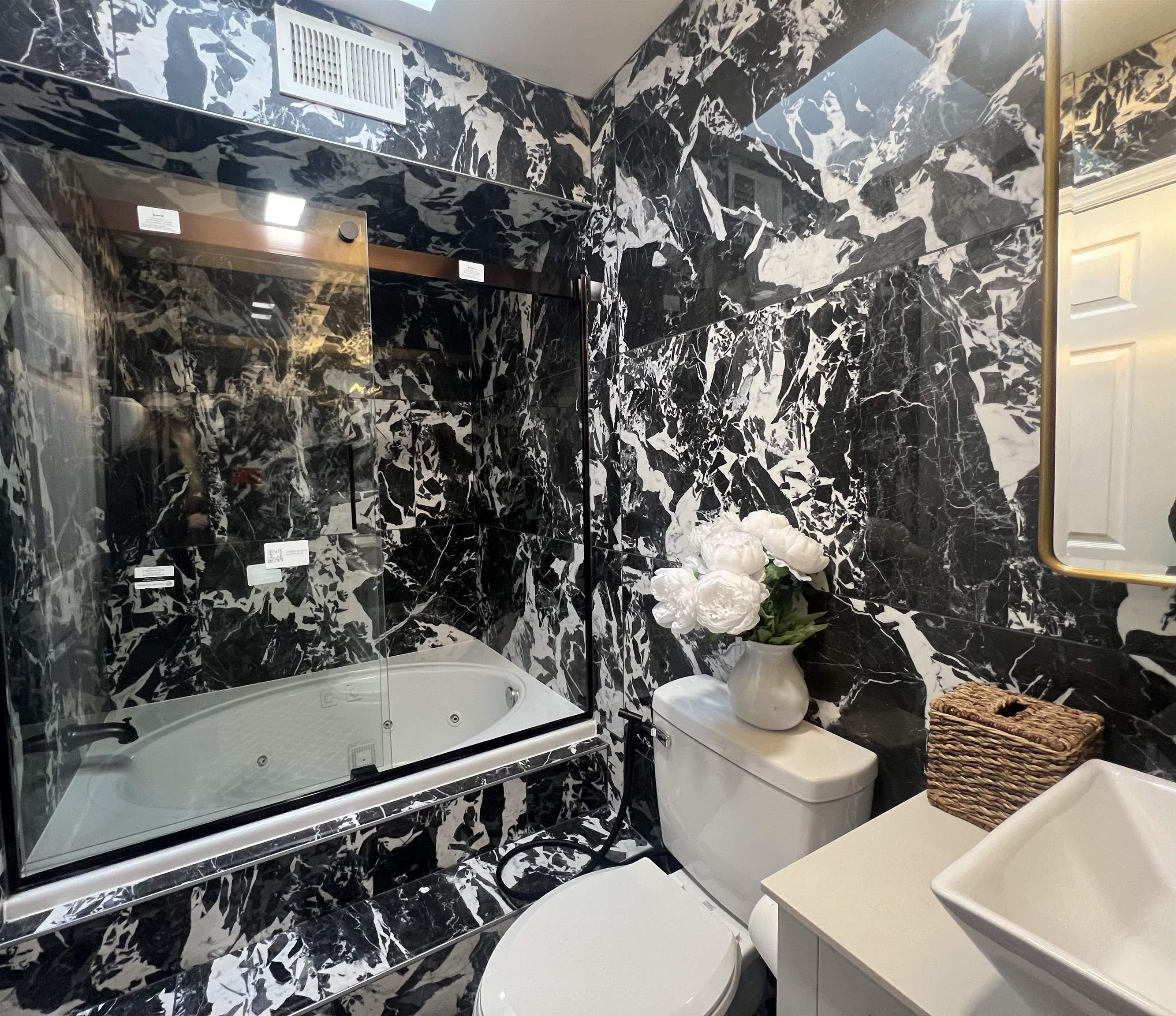 253 TERRACE AVE Unit: 2