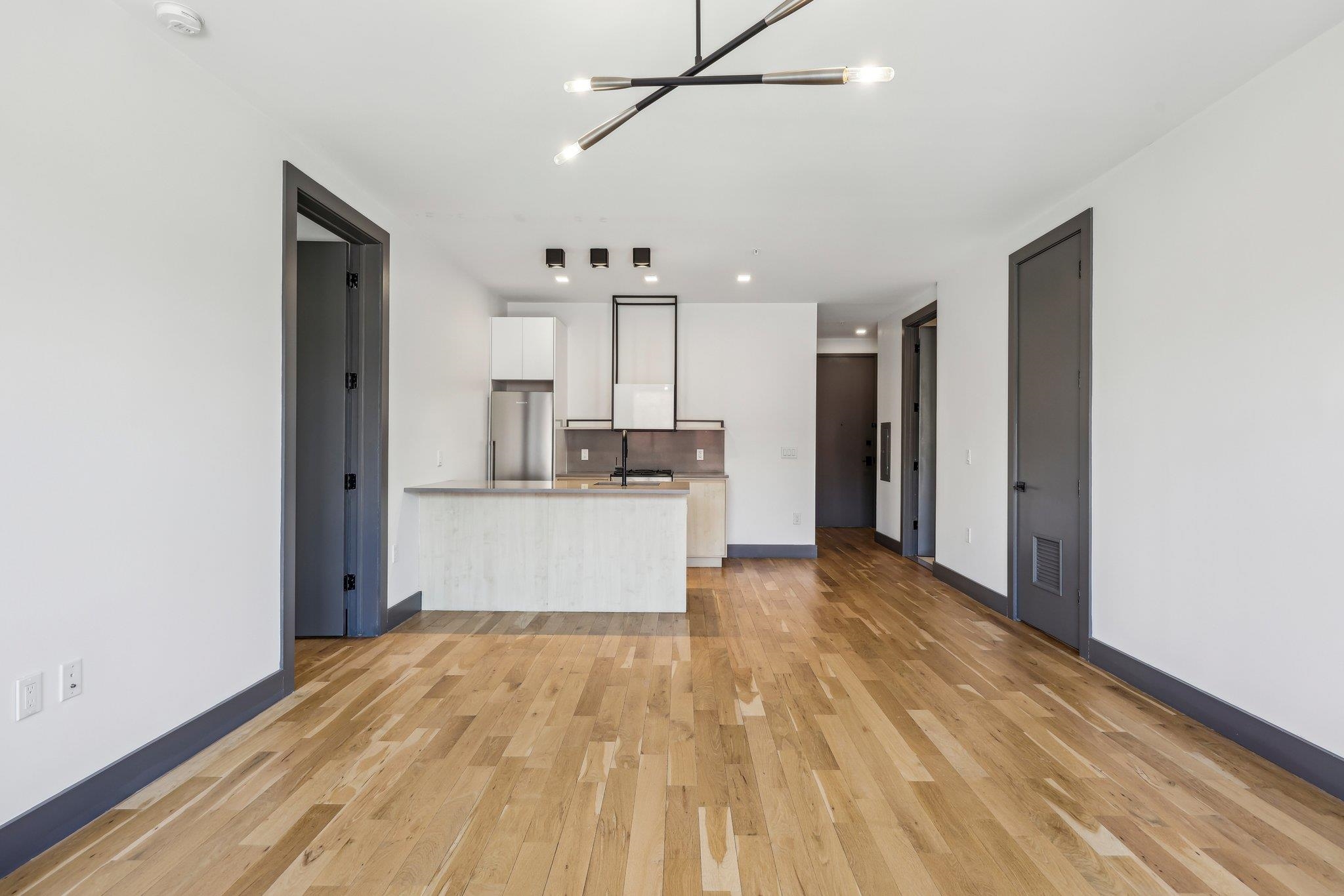 424 ARLINGTON AVE Unit: 307