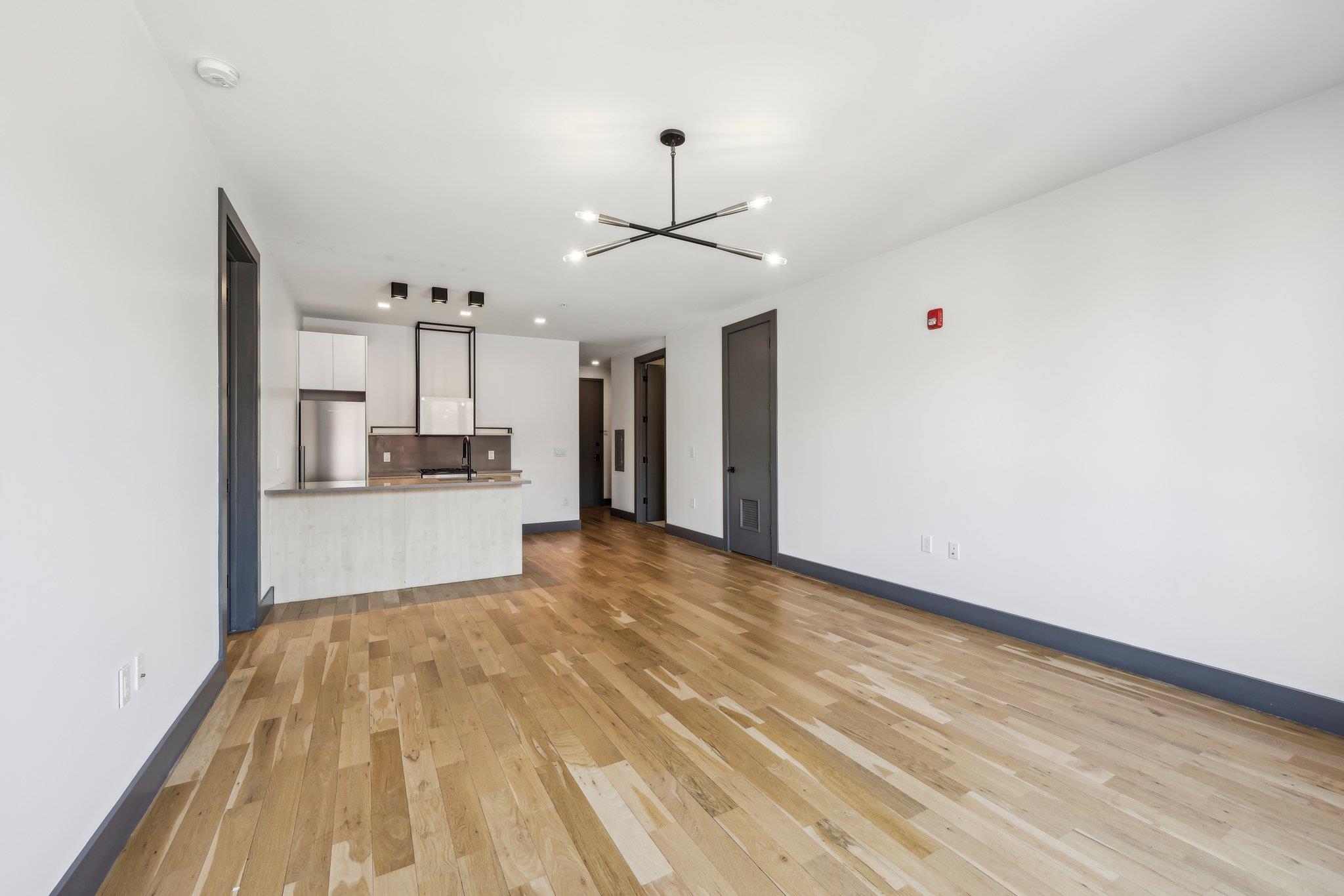 424 ARLINGTON AVE Unit: 307