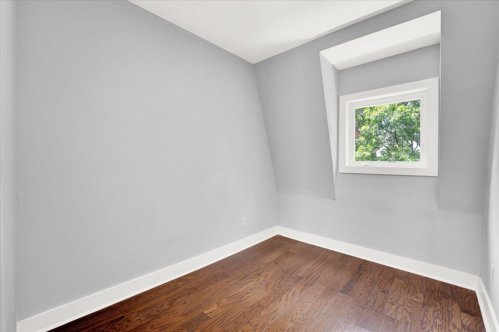 828 OCEAN AVE Unit: 2