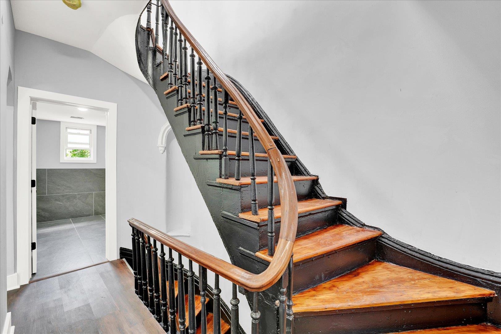 828 OCEAN AVE Unit: 2