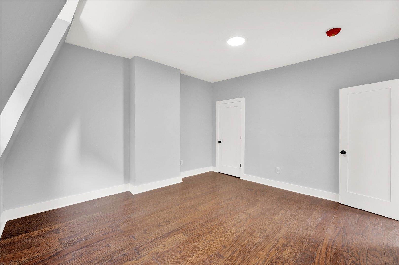 828 OCEAN AVE Unit: 2