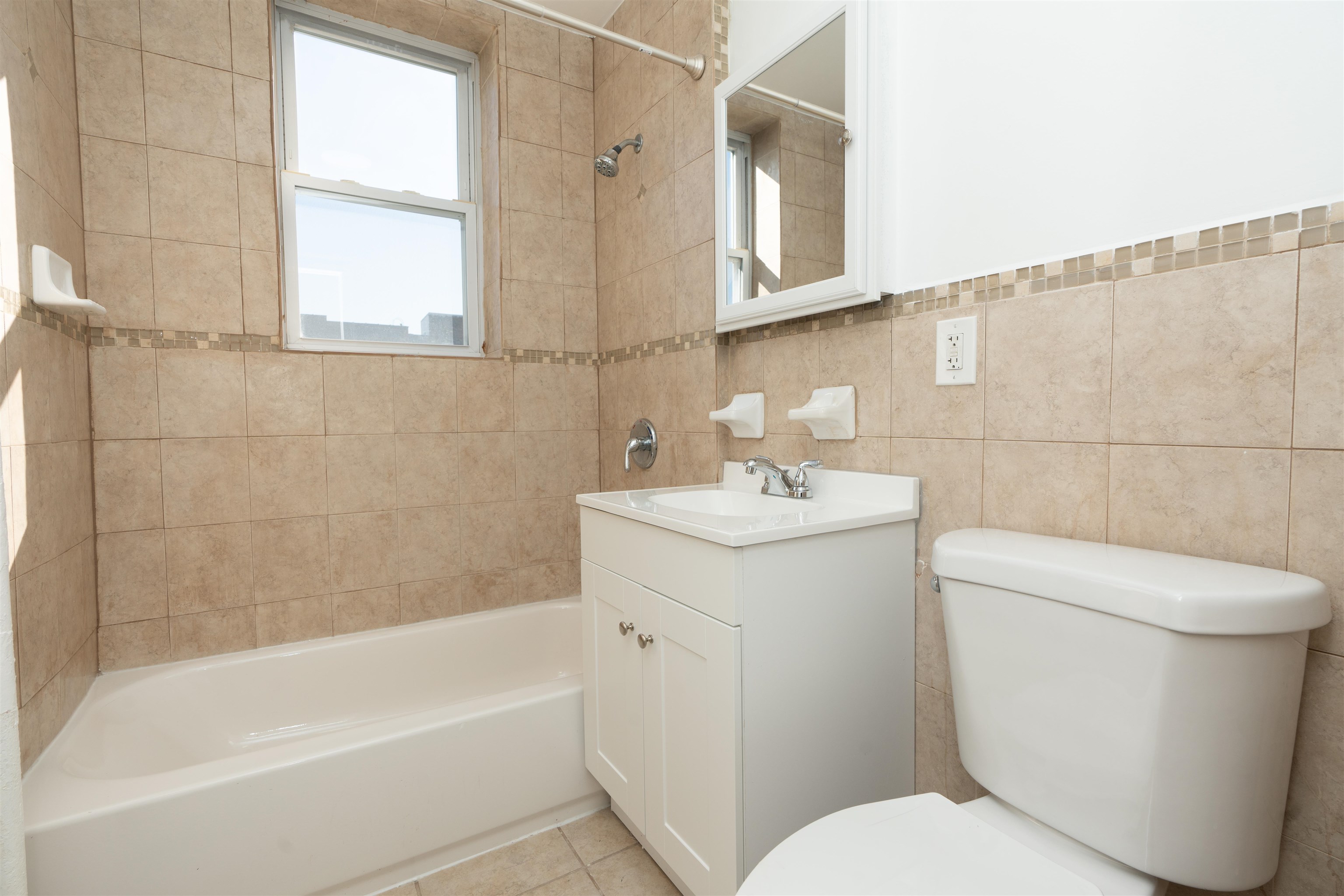 6404 PARK AVE Unit: 33