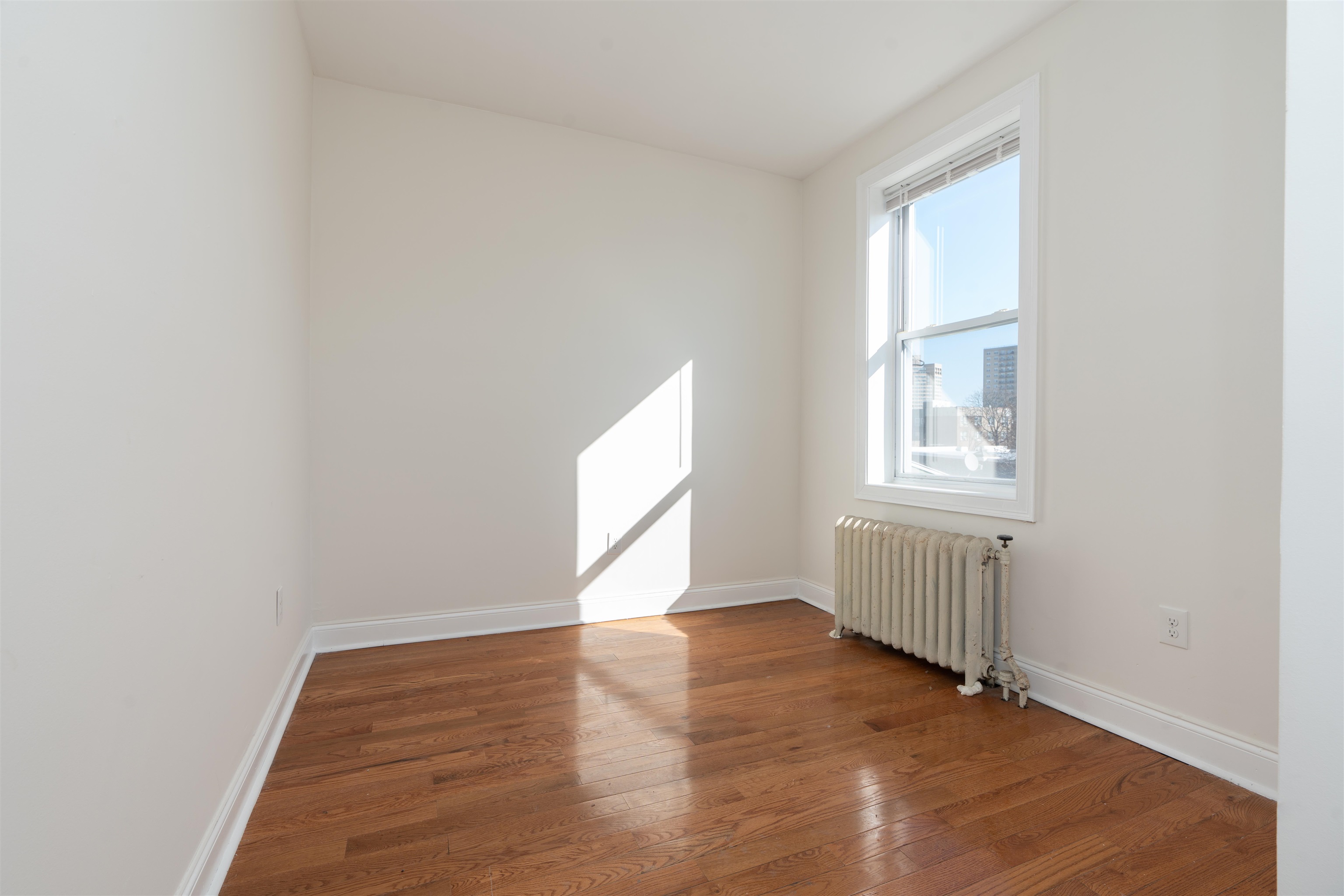 6404 PARK AVE Unit: 33