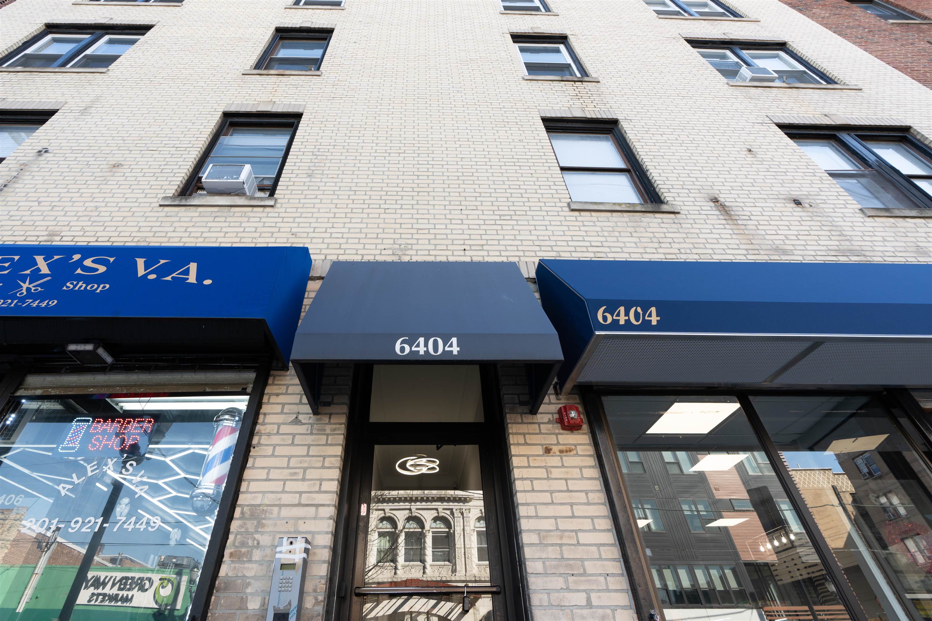 6404 PARK AVE Unit: 33