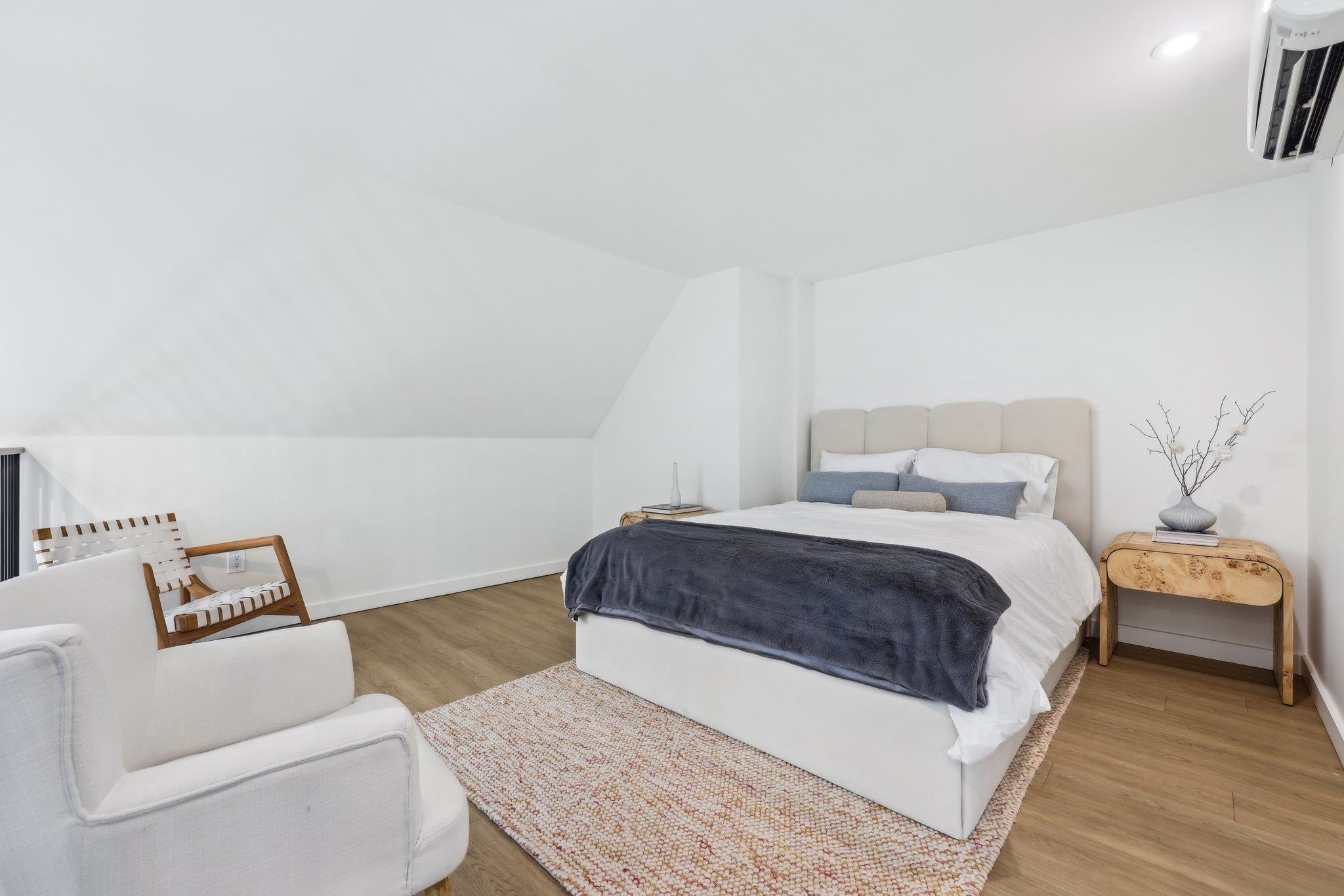 328 PACIFIC AVE Unit: 401