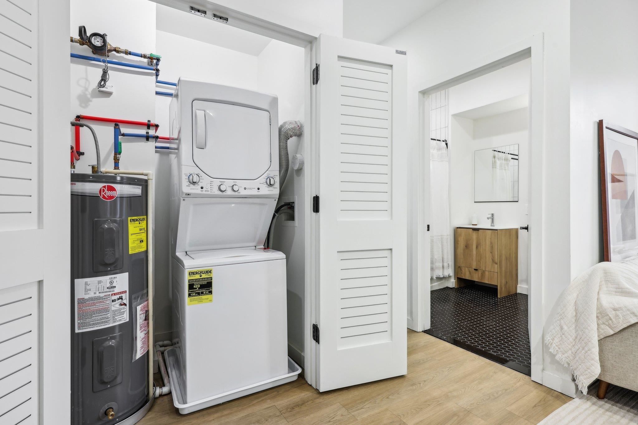 328 PACIFIC AVE Unit: 210