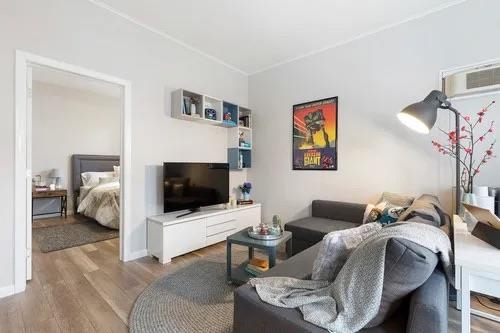 4914 PARK AVE Unit: 2F