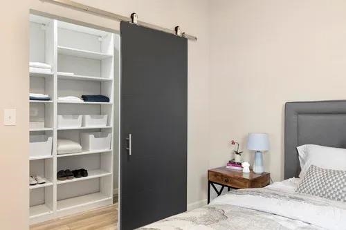 4914 PARK AVE Unit: 2F