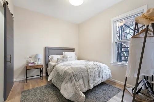 4914 PARK AVE Unit: 2F