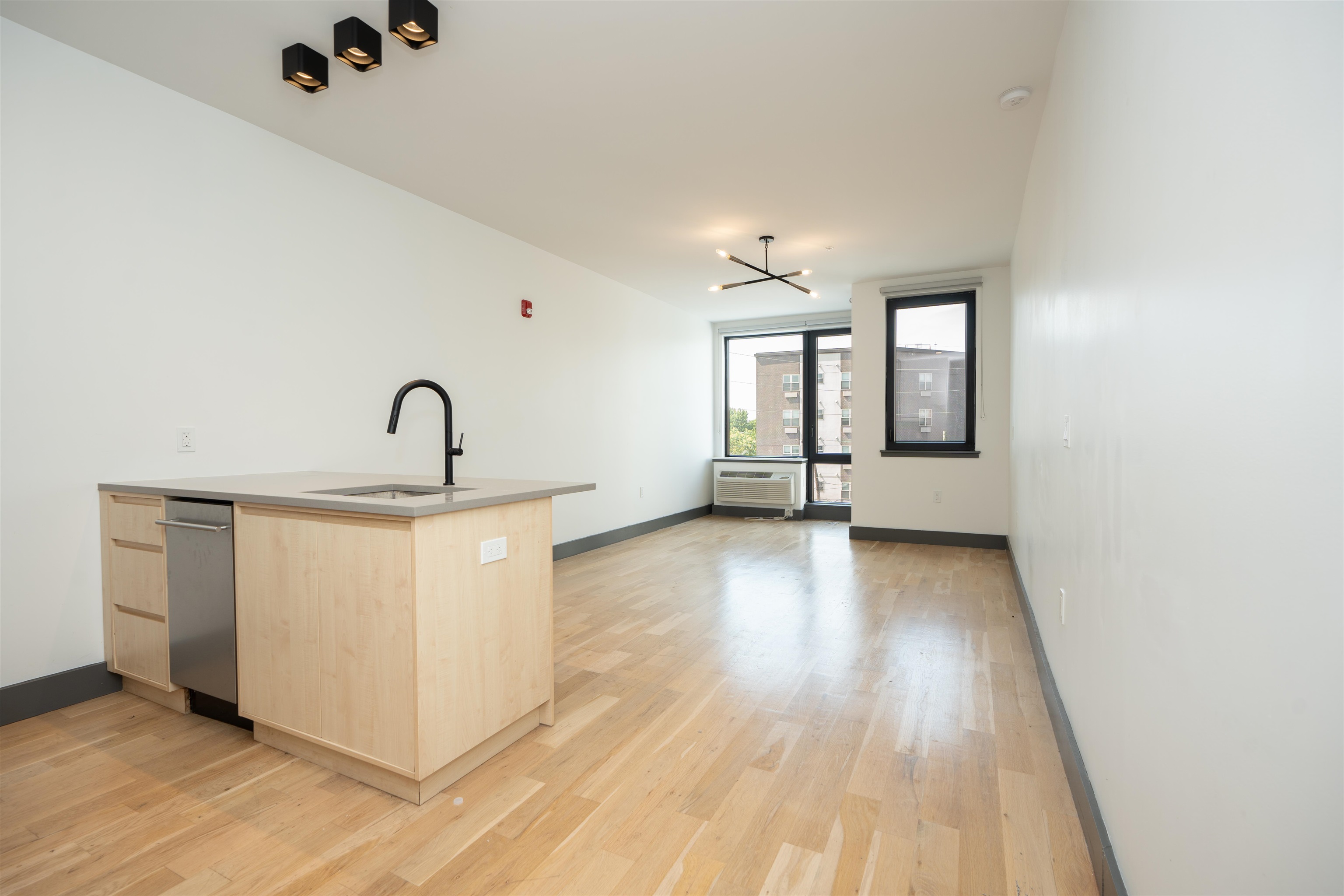 424 ARLINGTON AVE Unit: 408