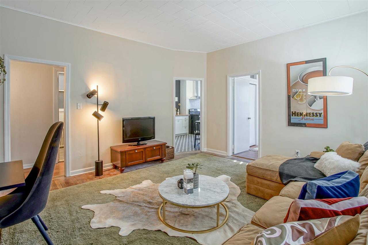 4914 PARK AVE Unit: 2R