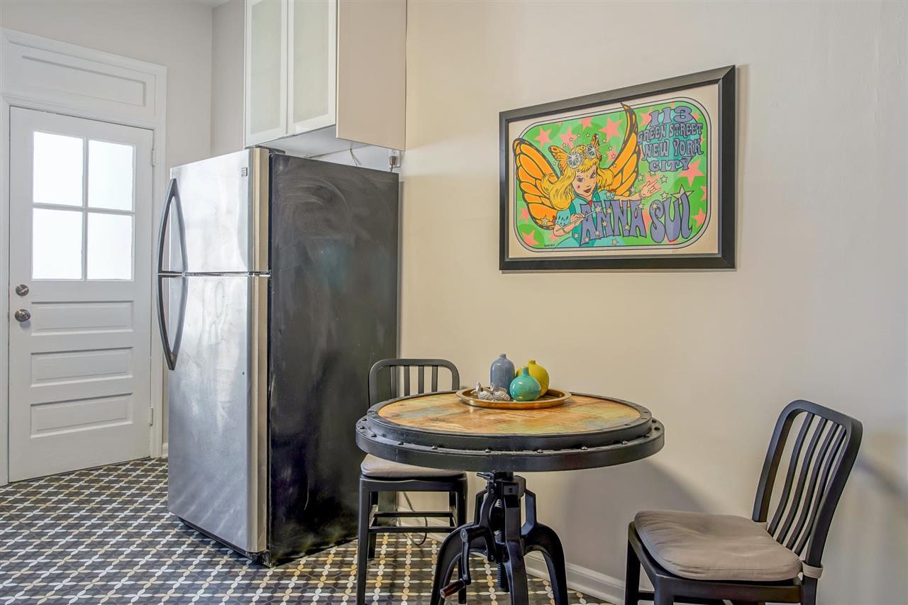 4914 PARK AVE Unit: 2R