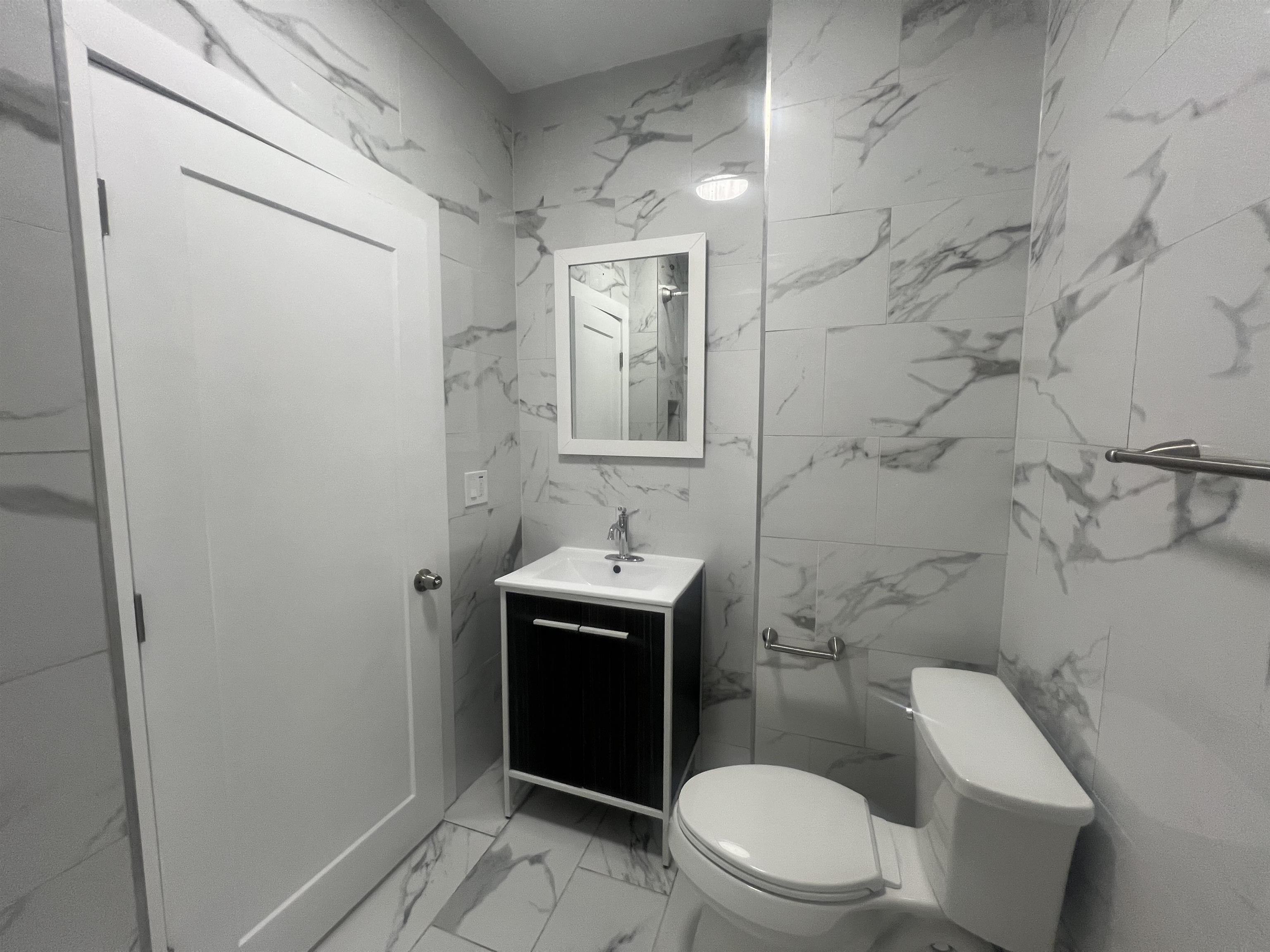 7222 BROADWAY Unit: 7