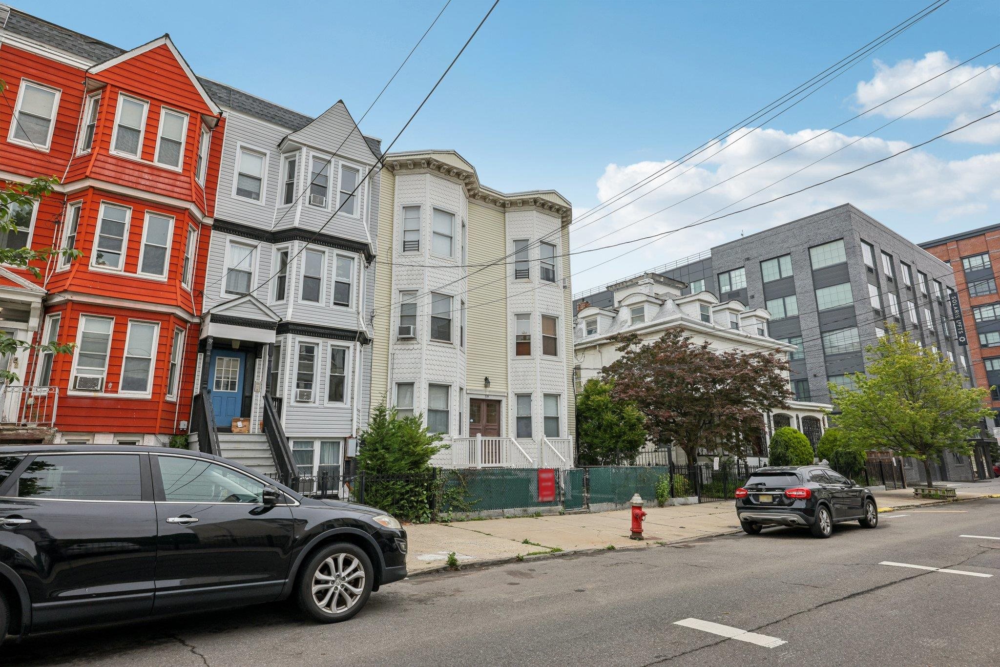 59 MONITOR ST Unit: 3R