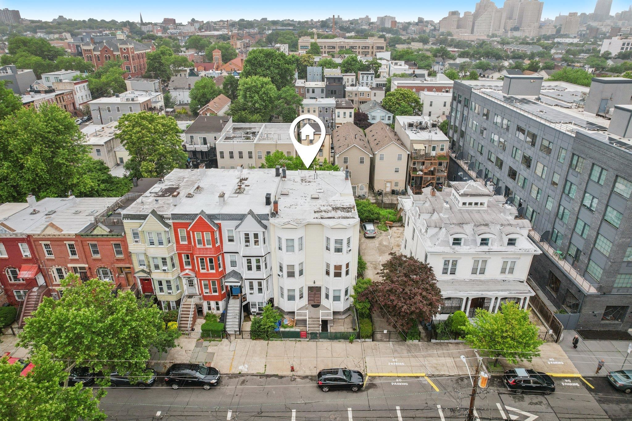 59 MONITOR ST Unit: 3R