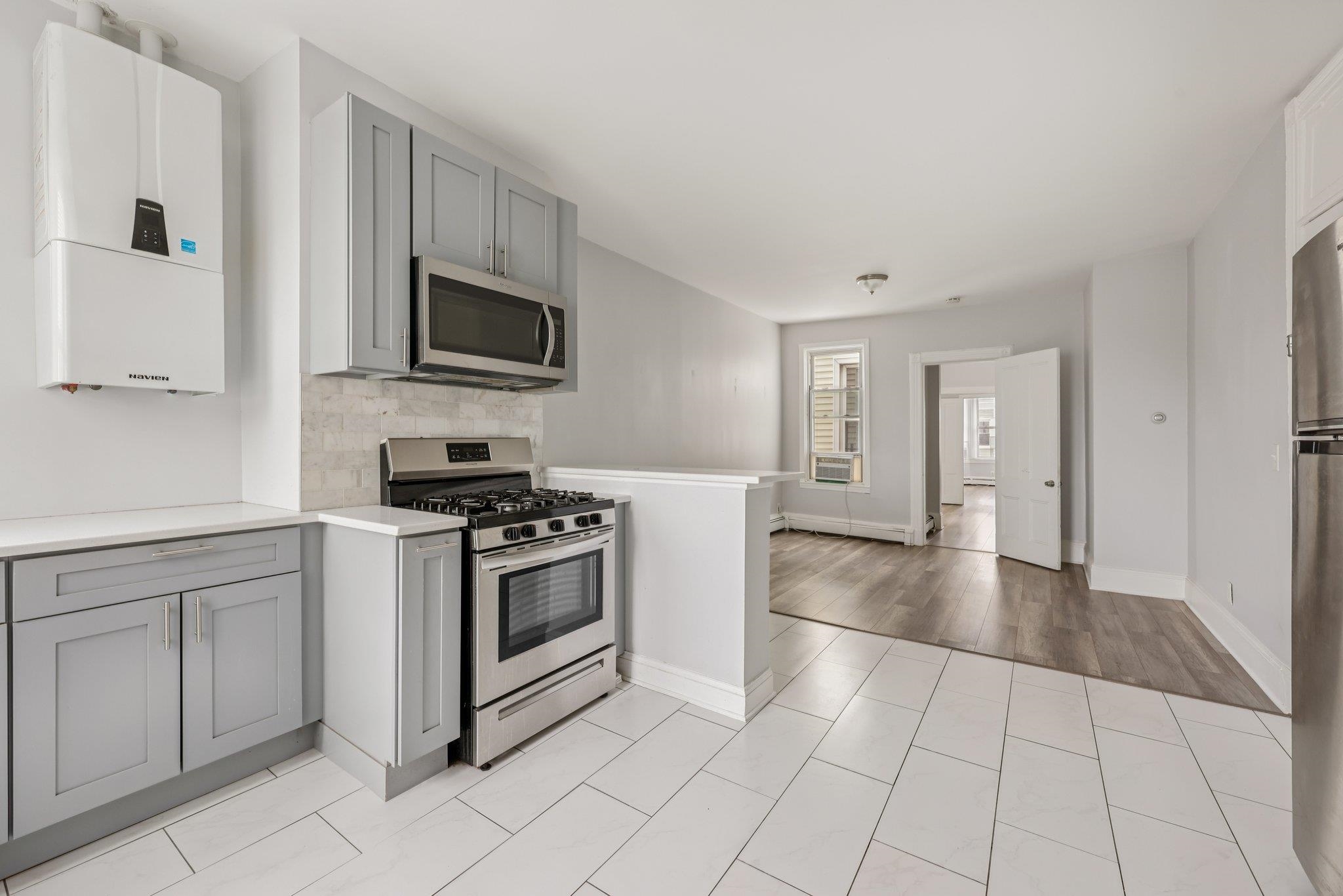 59 MONITOR ST Unit: 3R