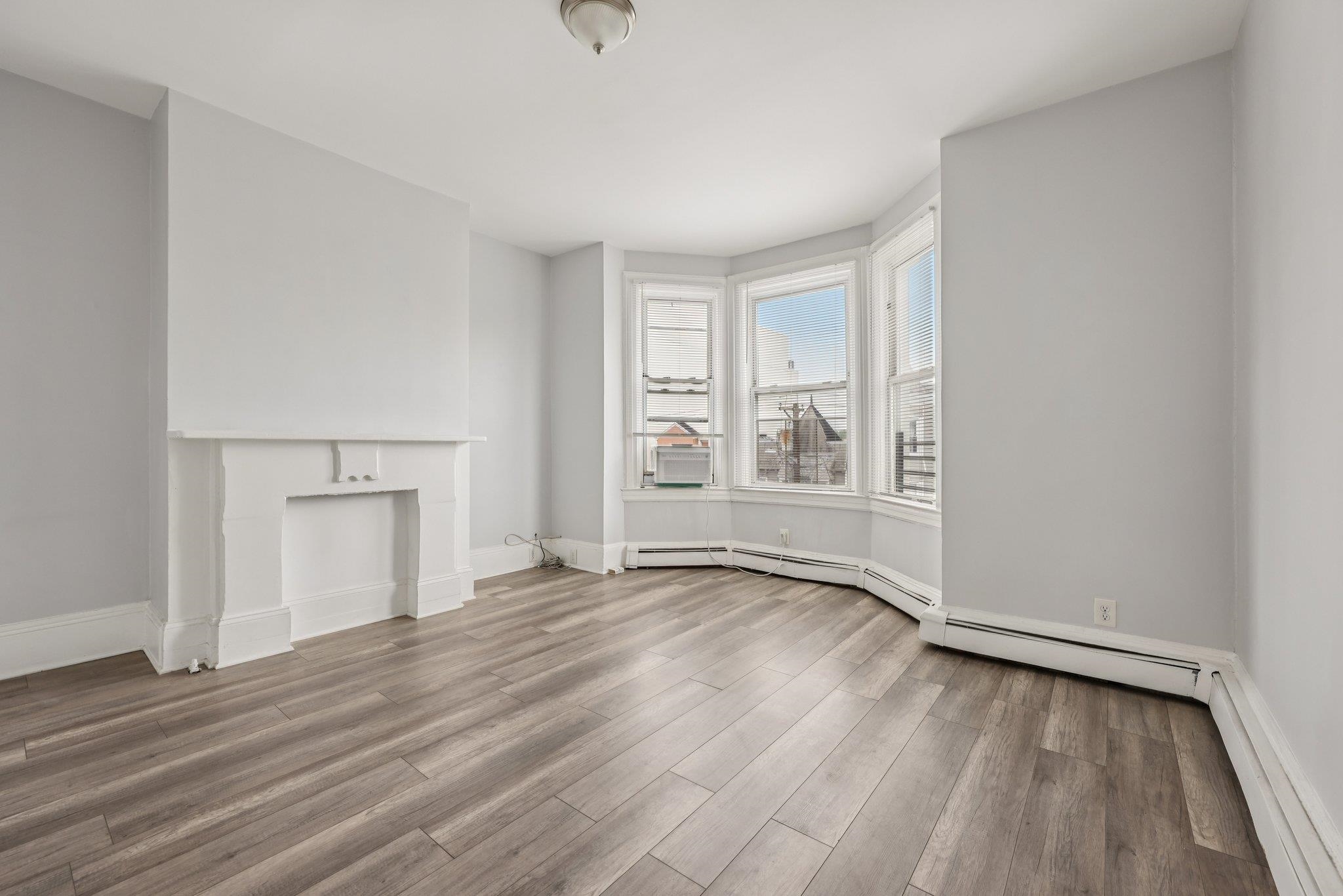 59 MONITOR ST Unit: 3R