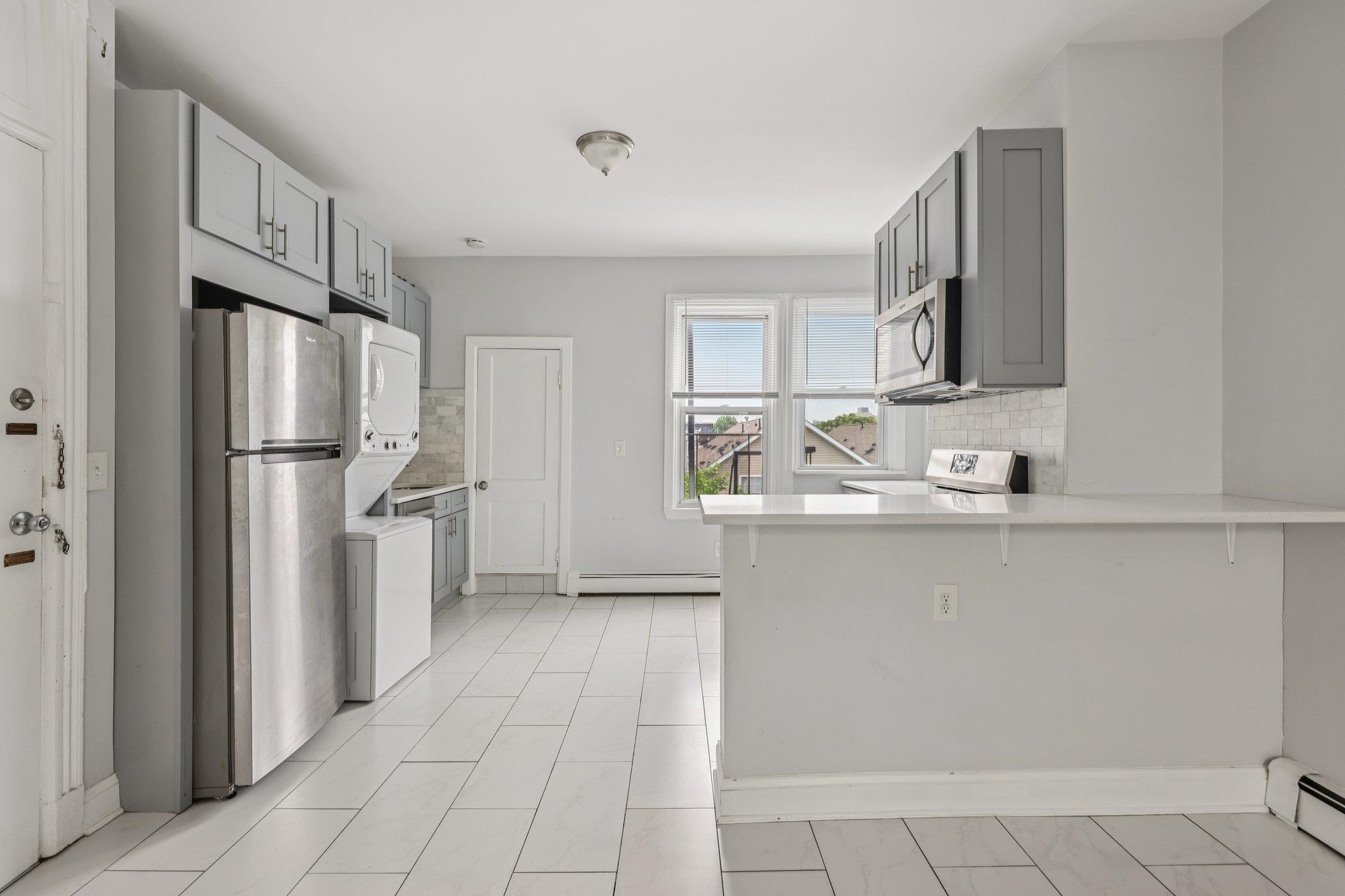 59 MONITOR ST Unit: 3R