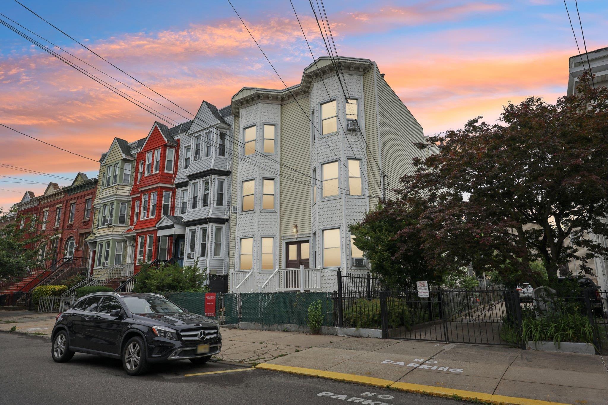 59 MONITOR ST Unit: 3R