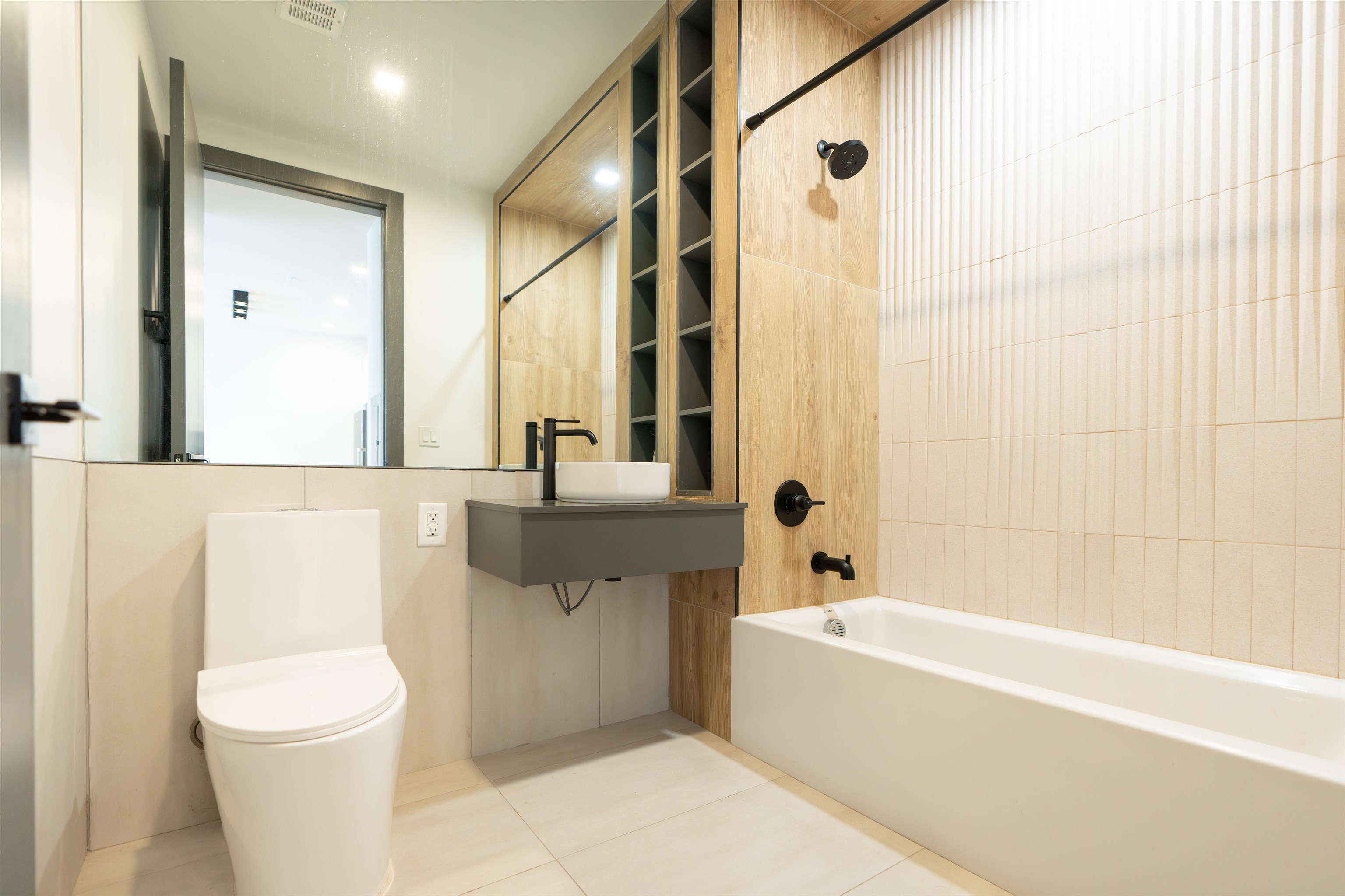 424 ARLINGTON AVE Unit: 402