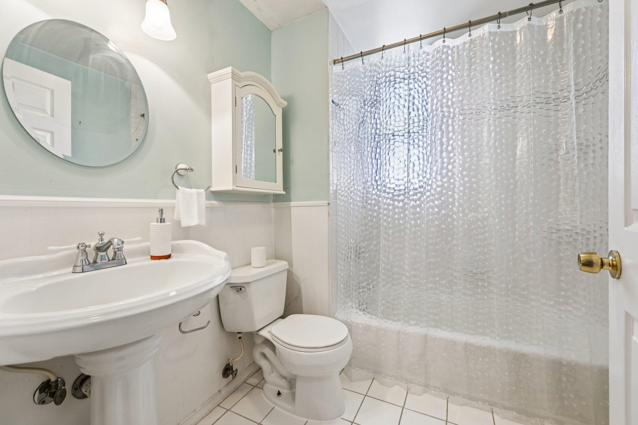 263 10TH ST Unit: 1E