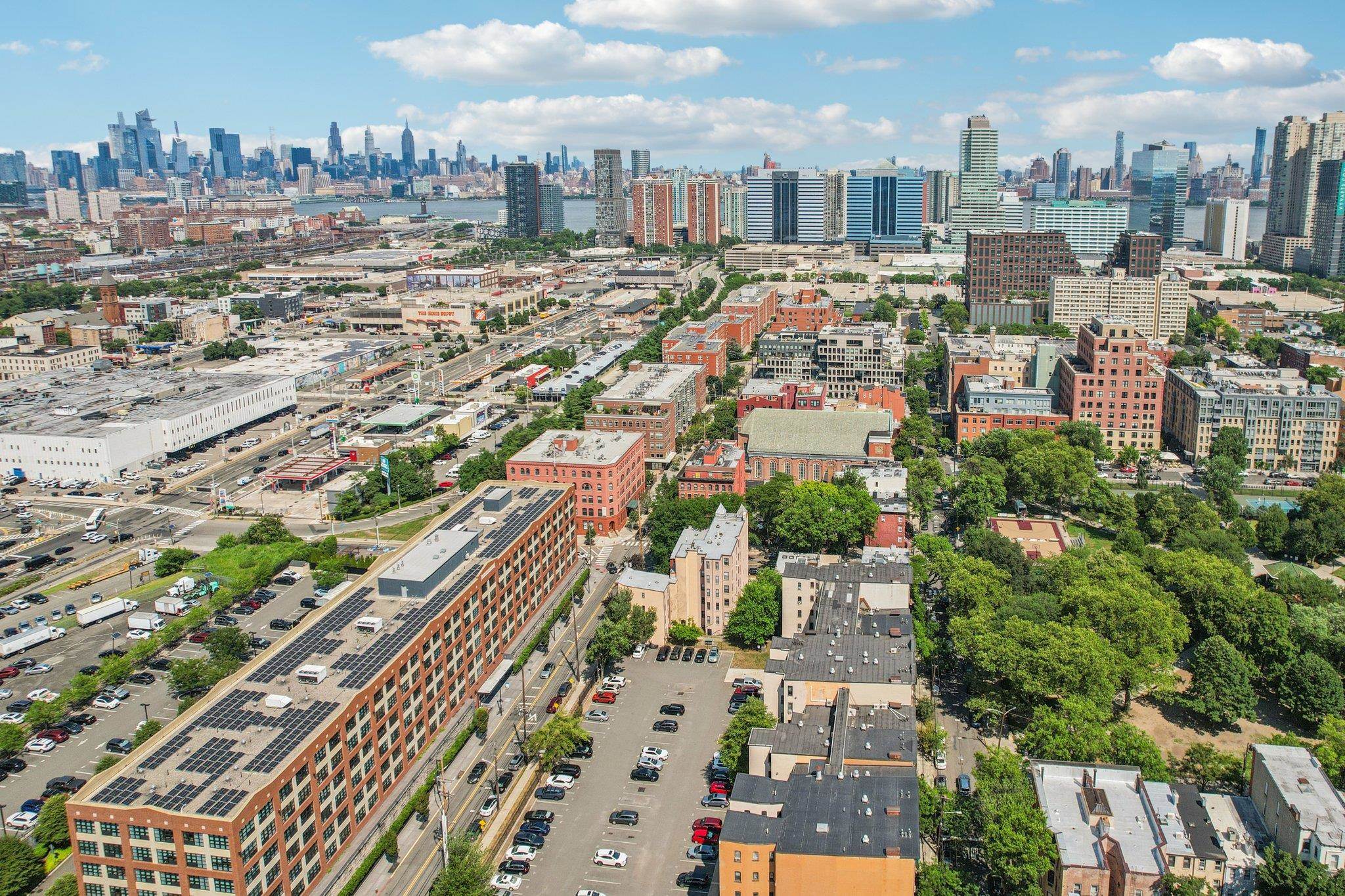 263 10TH ST Unit: 1E