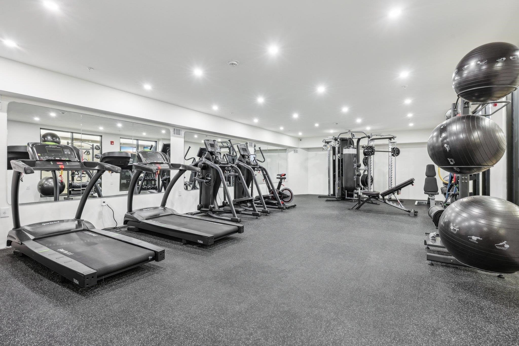 328 PACIFIC AVE Unit: B03