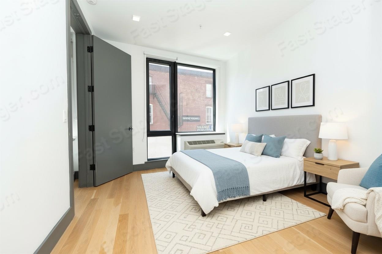 424 ARLINGTON AVE Unit: 304