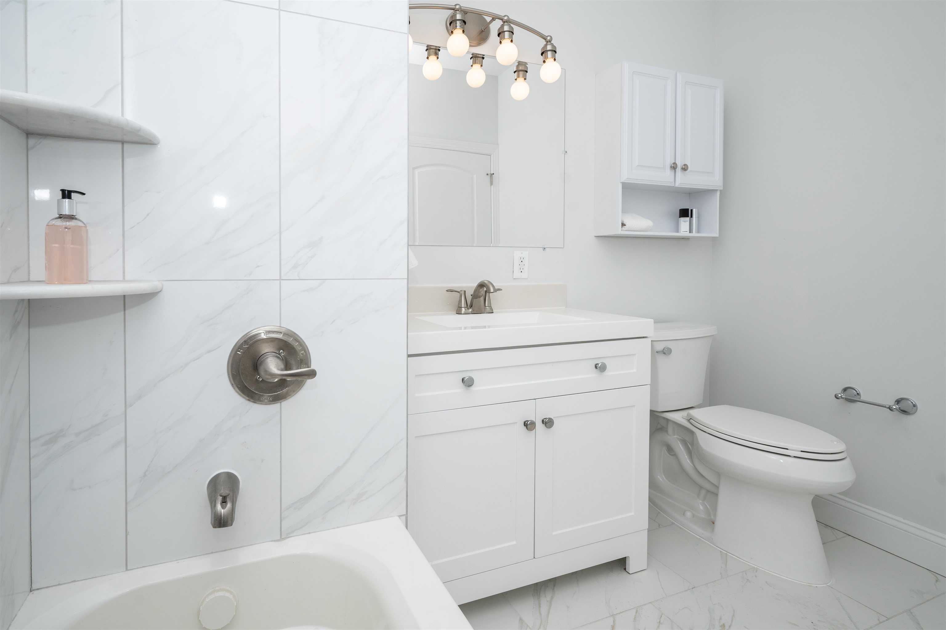 144 BERGEN AVE Unit: 3B