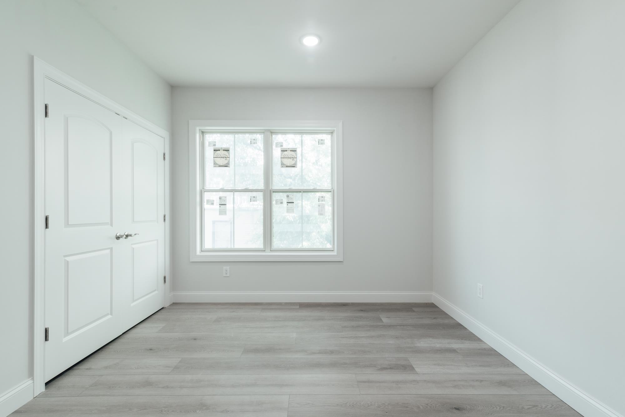 144 BERGEN AVE Unit: 3B