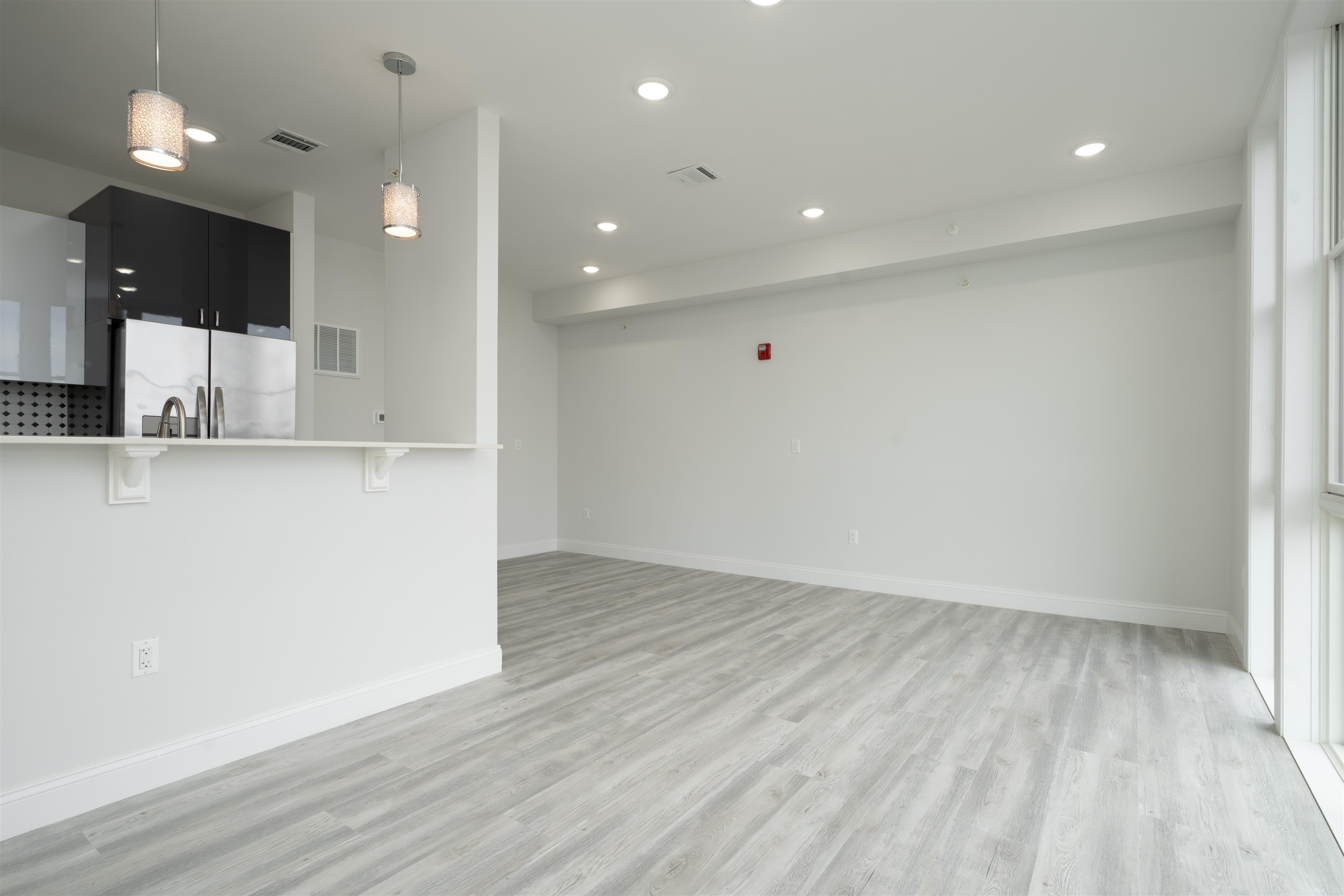 144 BERGEN AVE Unit: 3B