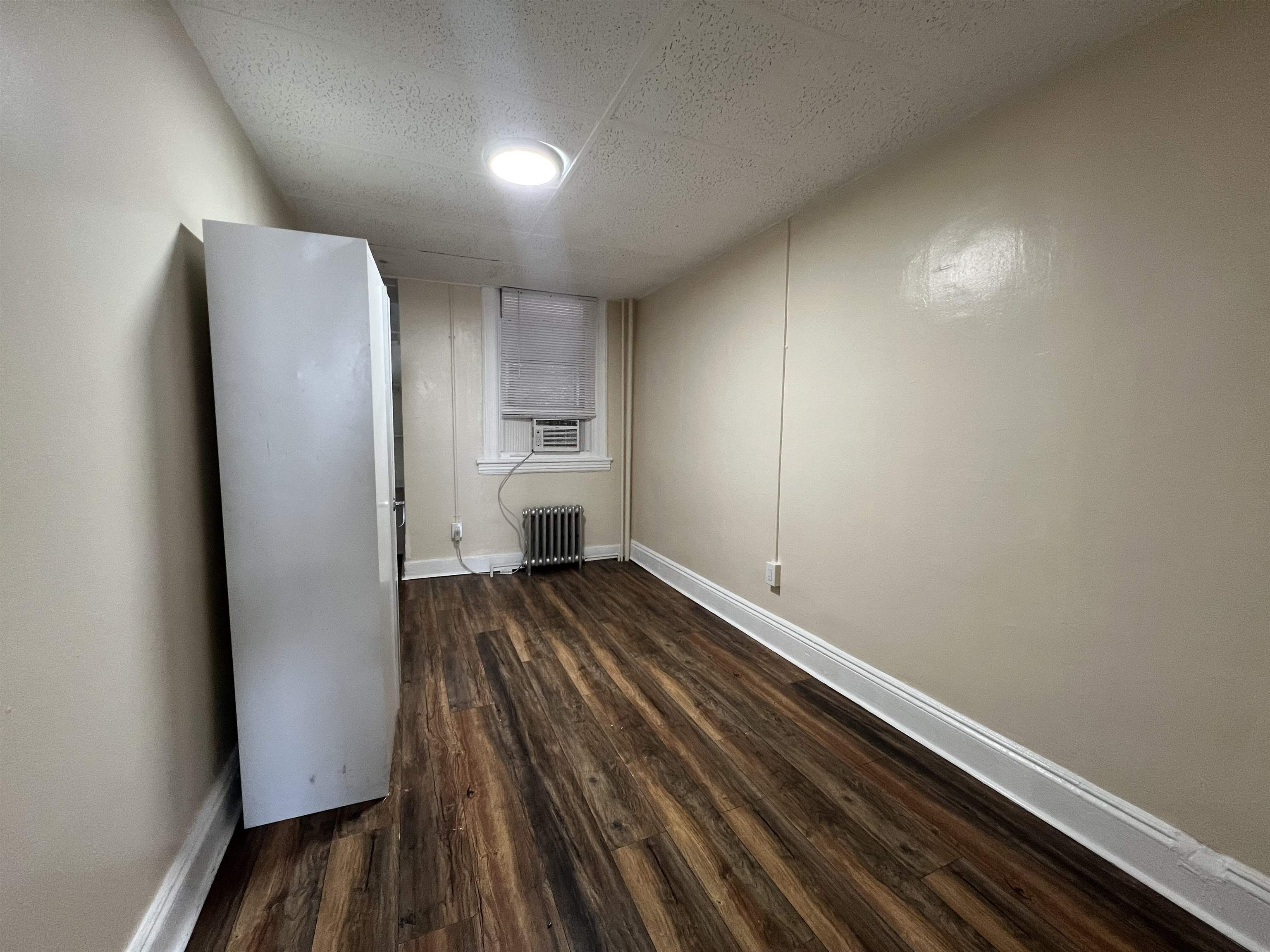 1513 SUMMIT AVE Unit: 3