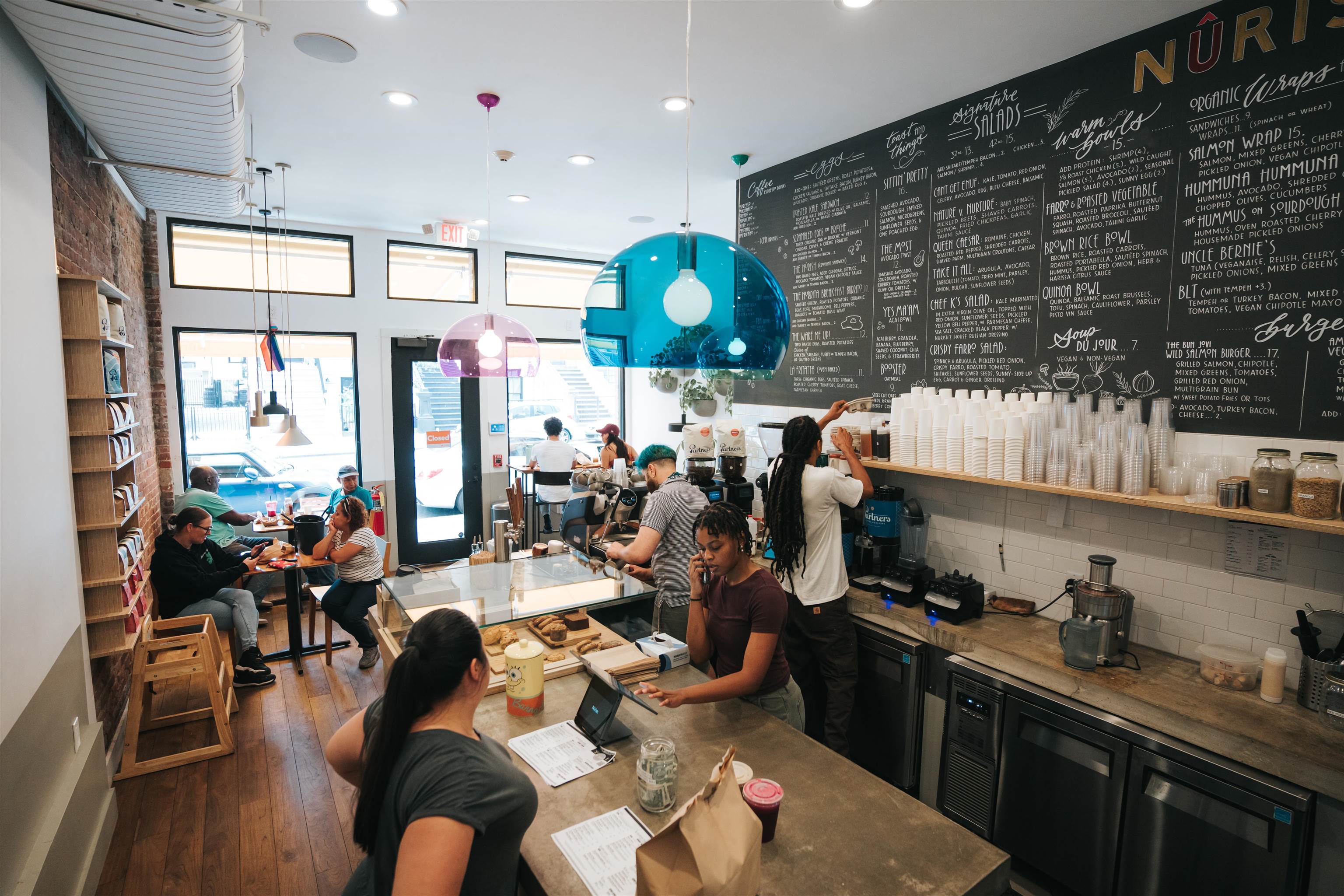 250 VAN HORNE ST Unit: 2